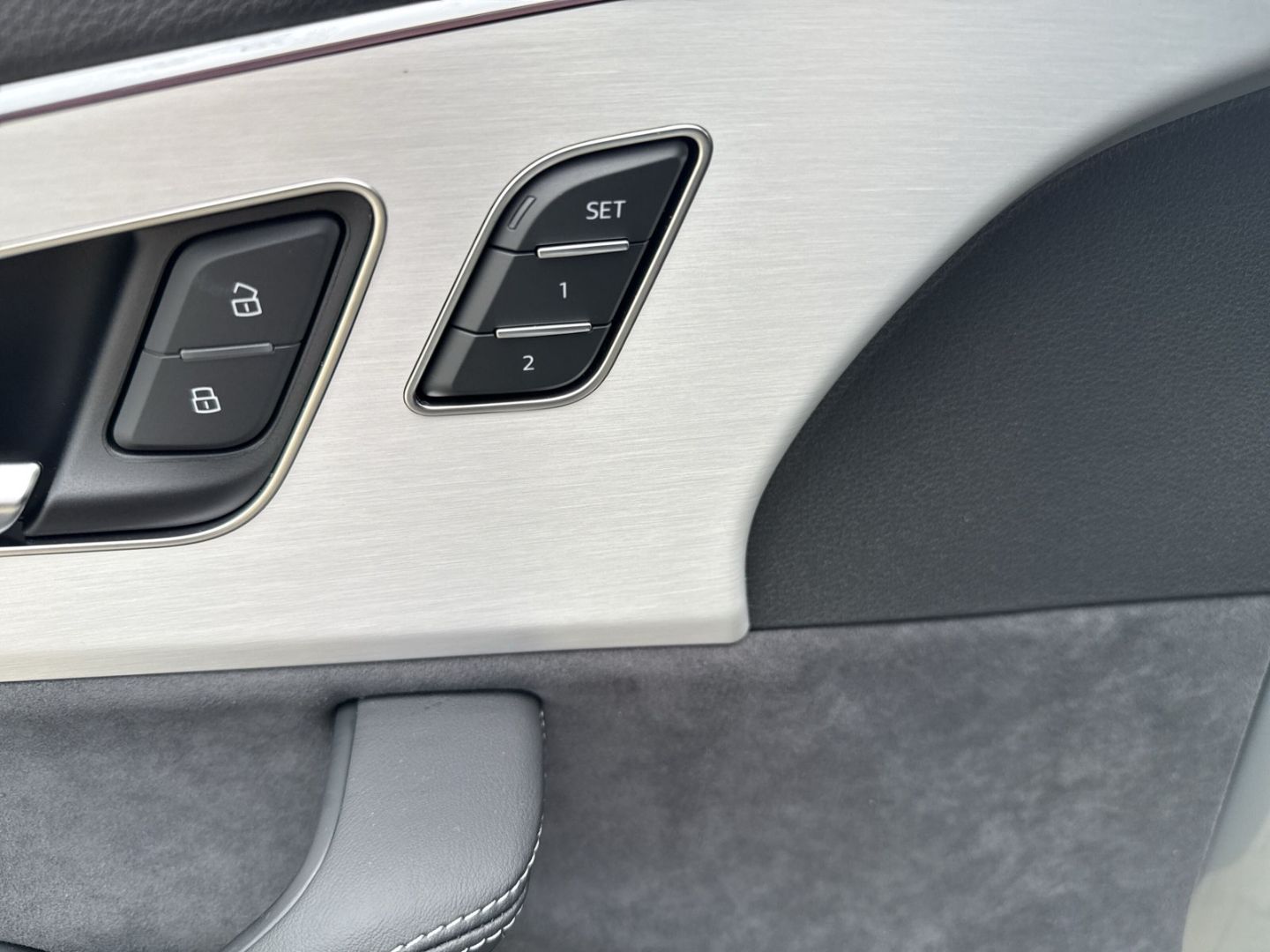 Audi Q7 55 TFSI e quattro S-line+AHK+HUD+PANO+B&O+KAM