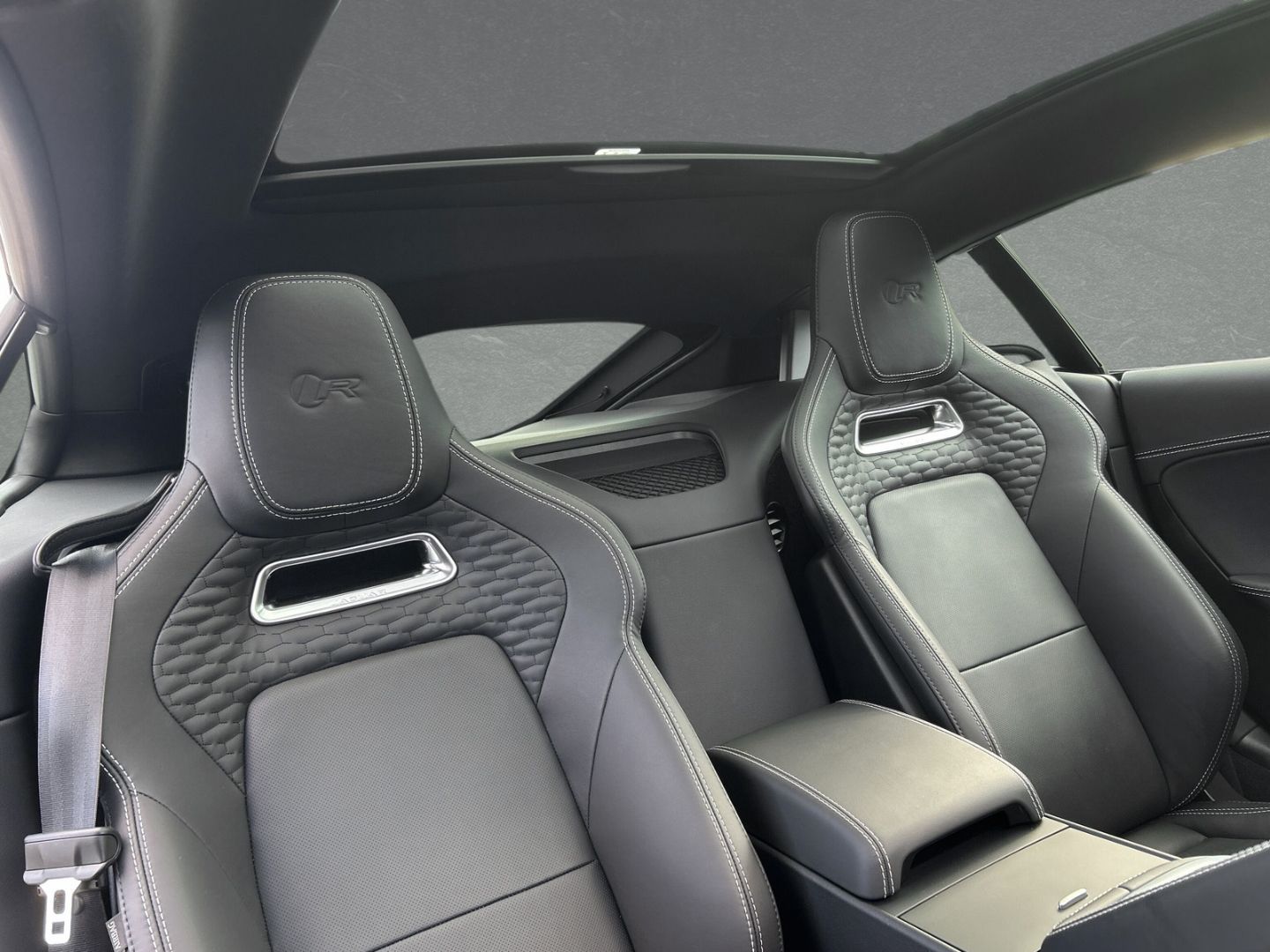 Jaguar F-Type P575 AWD R Coupe Klima Sitze elektr. Spoi