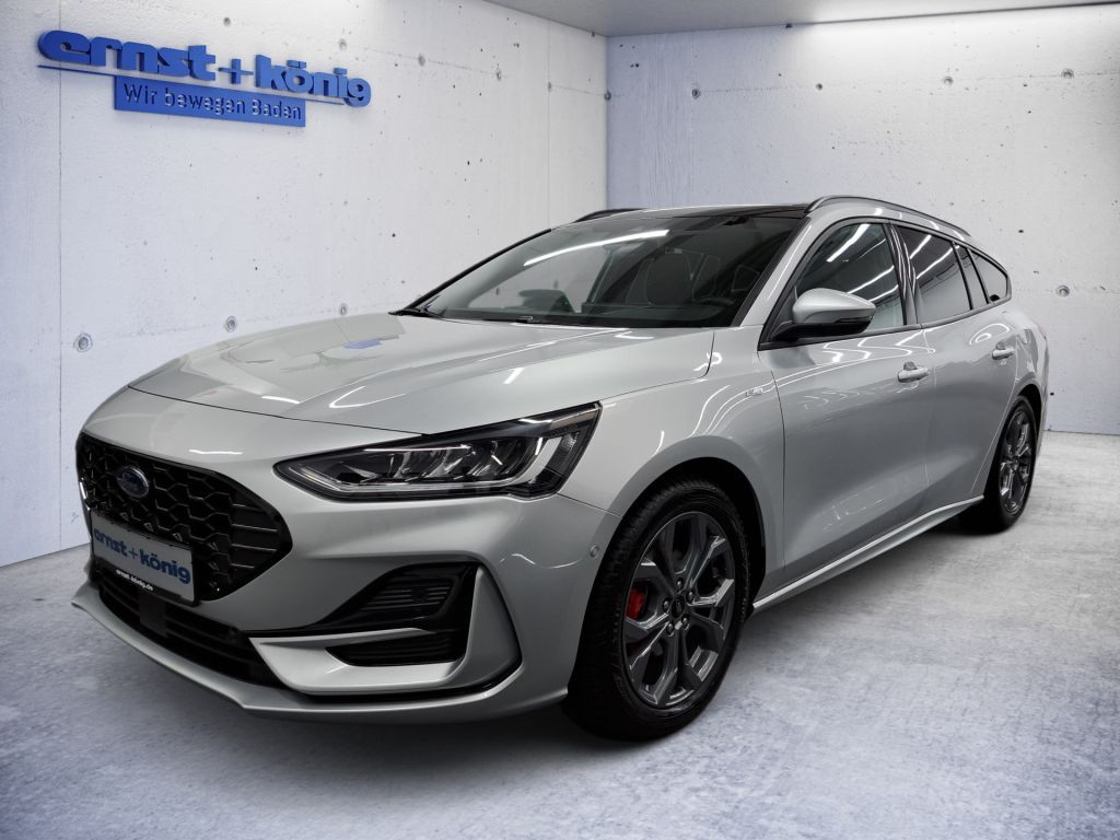 Ford Focus Turnier Aut. ST-LINE X LED PANO NAVI LEDER