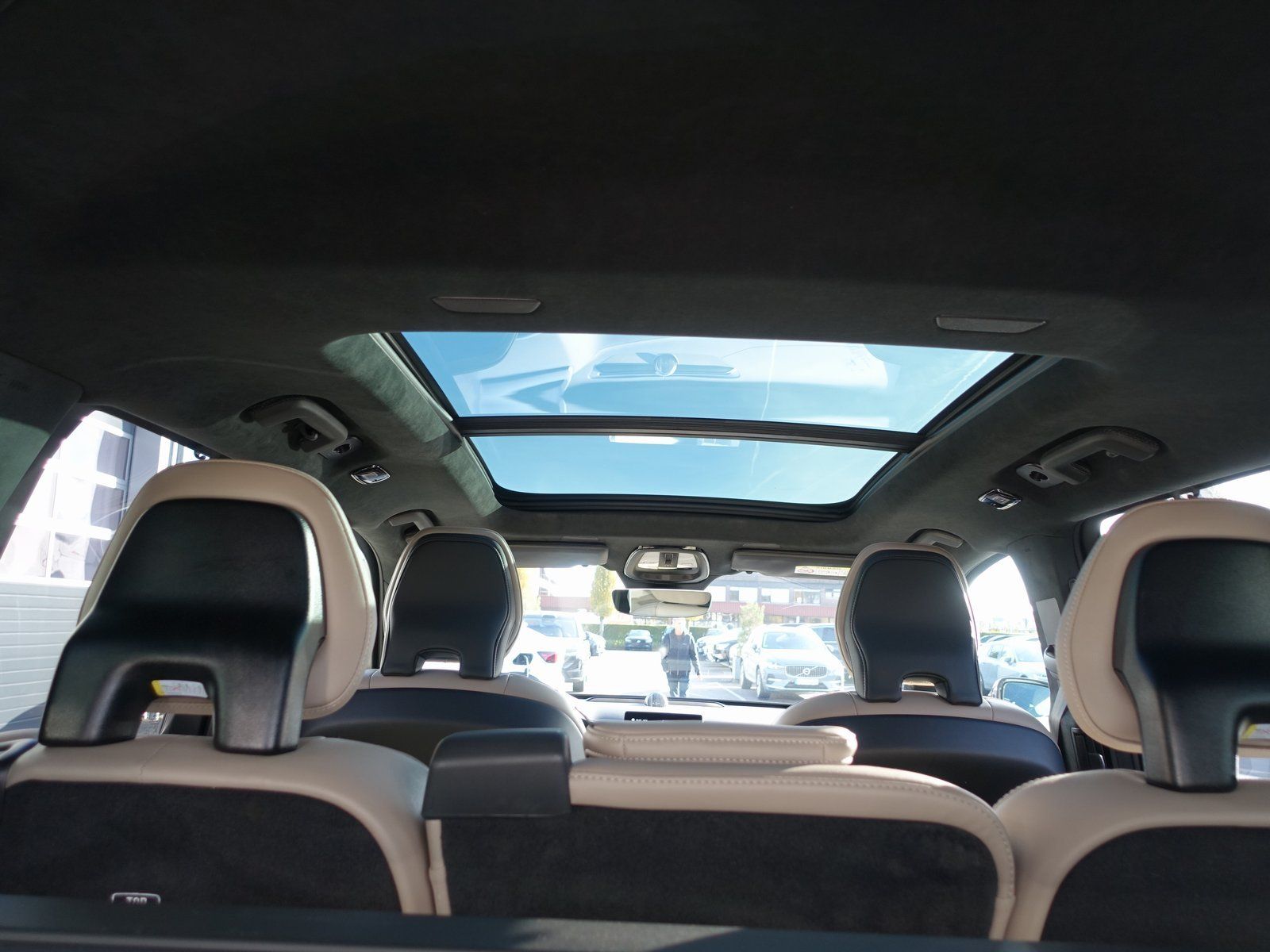 Volvo XC90 Ultra Facelift T8 AWD/B&W/22"/AHK/FourC/360