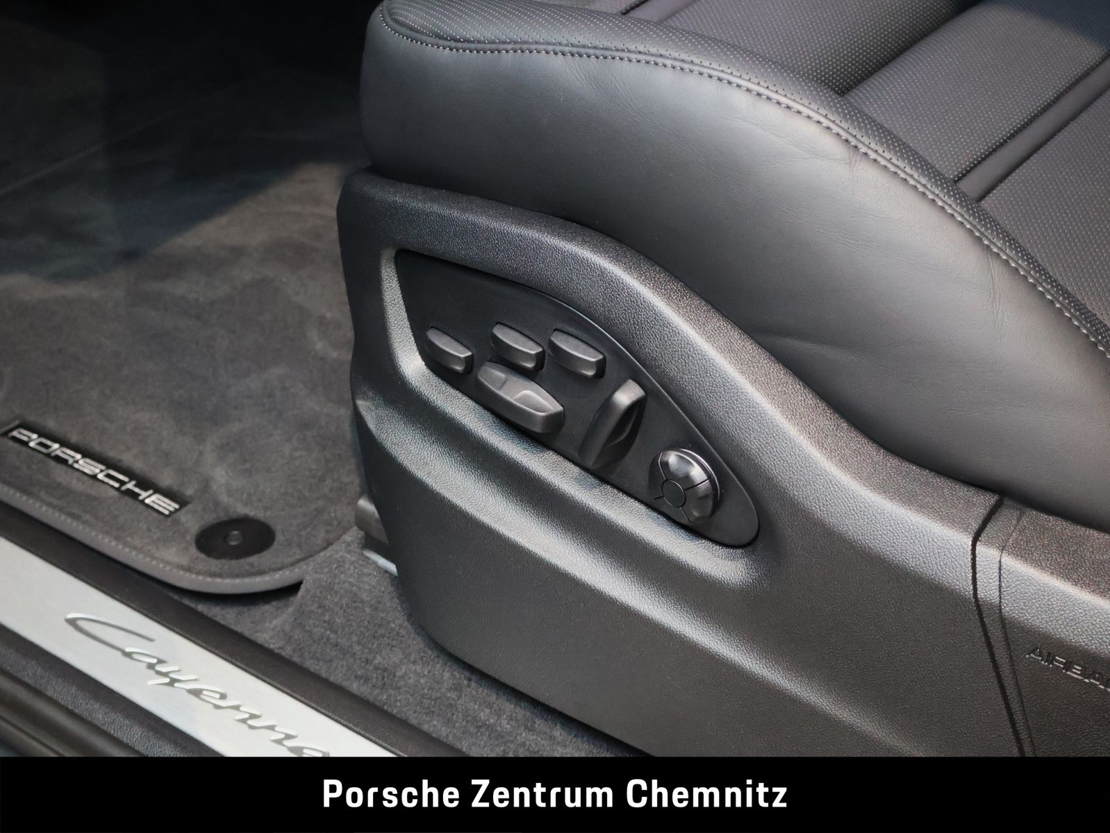 Porsche Cayenne E-Hybrid Pano;Luft.;ACC;22":Sportabgas