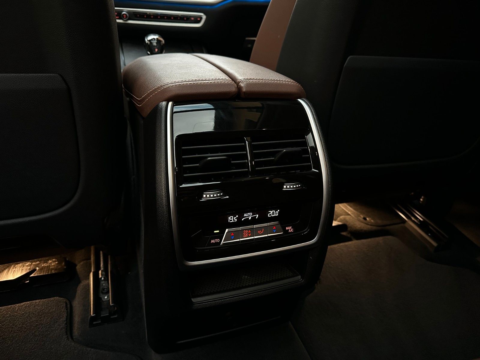 BMW X5 xDr45e PANO*Laser*Sitzkl*Massage*AHK*DA-Prof