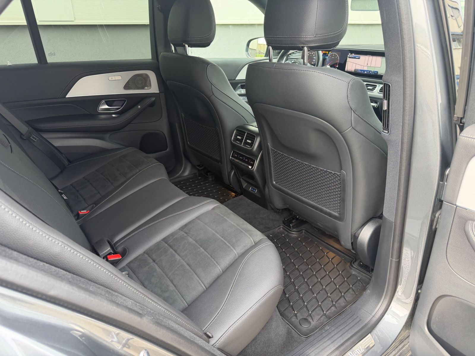 Mercedes-Benz GLE 450 d*AMG*PAN*KAM*HUD*DISTR*LED*AHK*STHZ*21"