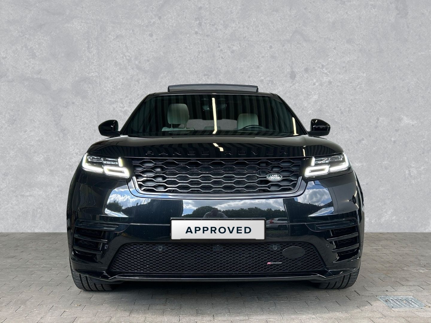 Range Rover Velar R-Dynamic SE 3.0 d D300 - Samsaru's Car Outlet