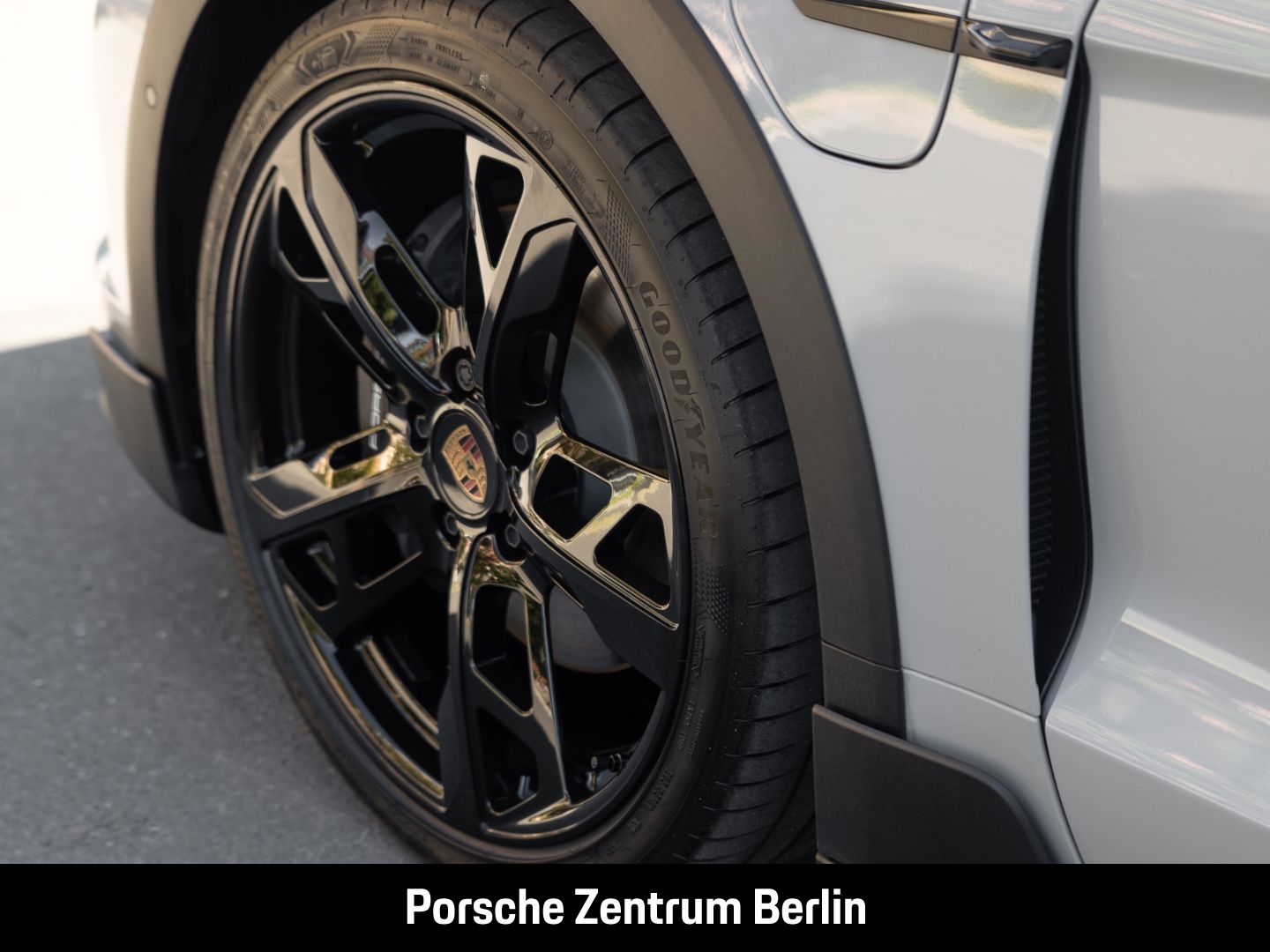 Porsche Taycan 4 Cross Turismo InnoDrive HD-Matrix LED