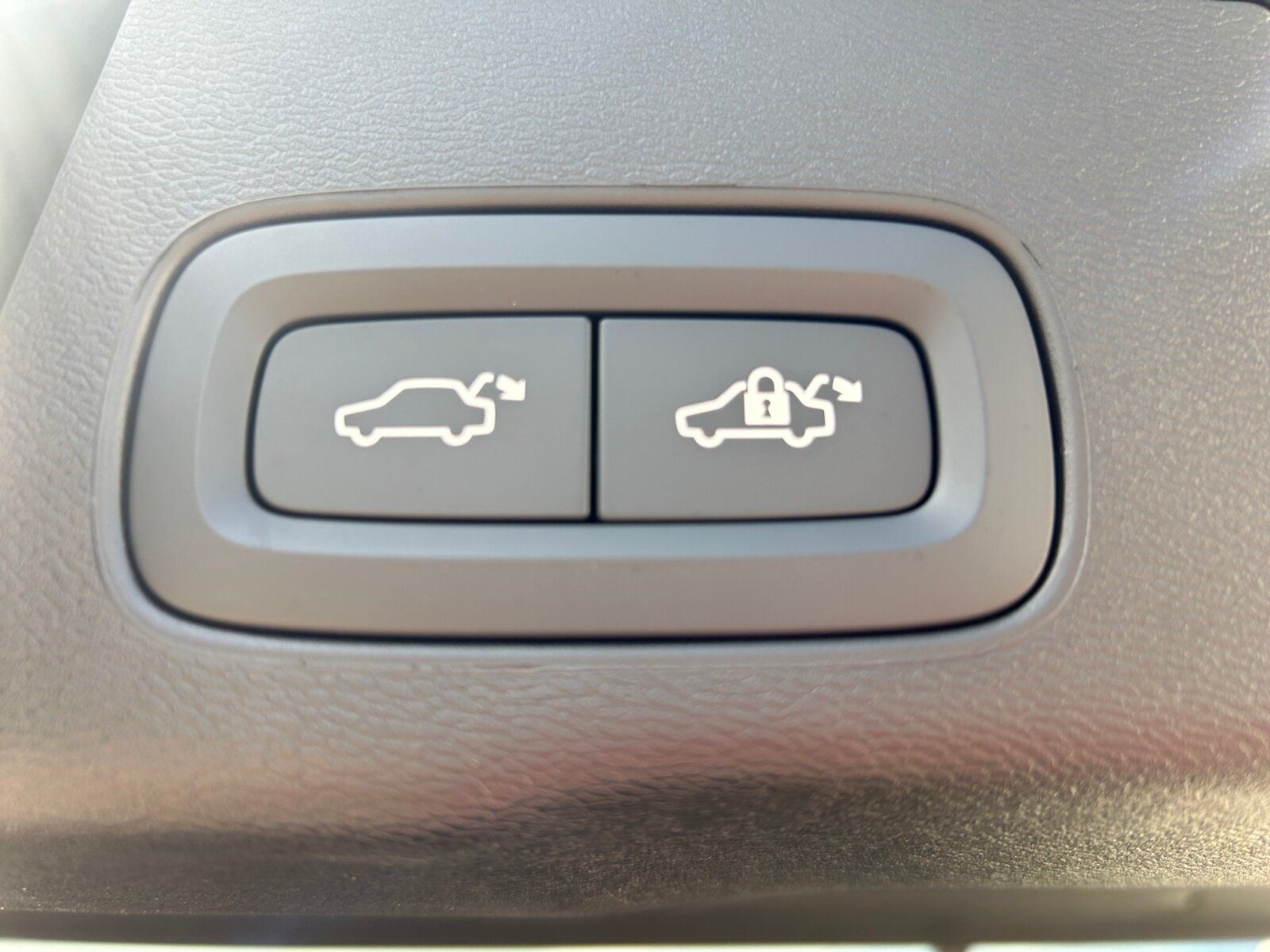Volvo XC 60 T8 AWD Plus Black Ed. Plug-In (EURO 6e)