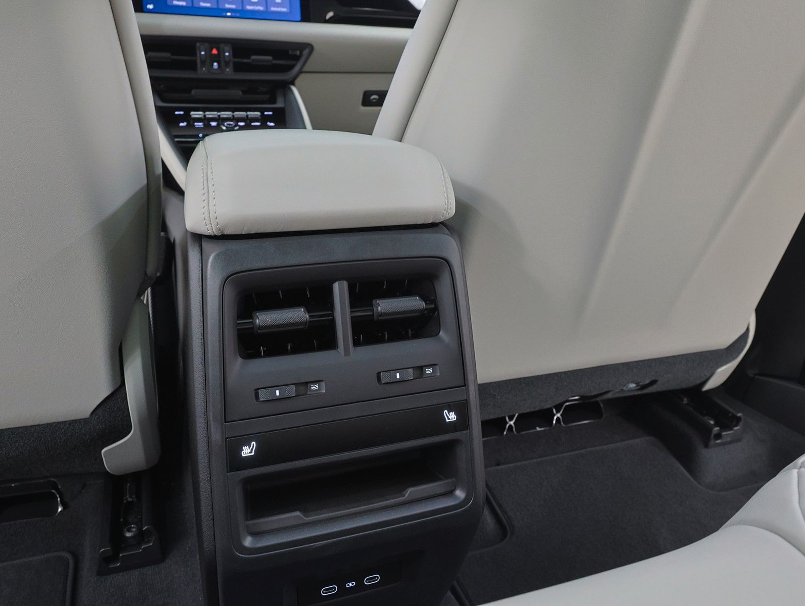 Porsche Macan Electric 4