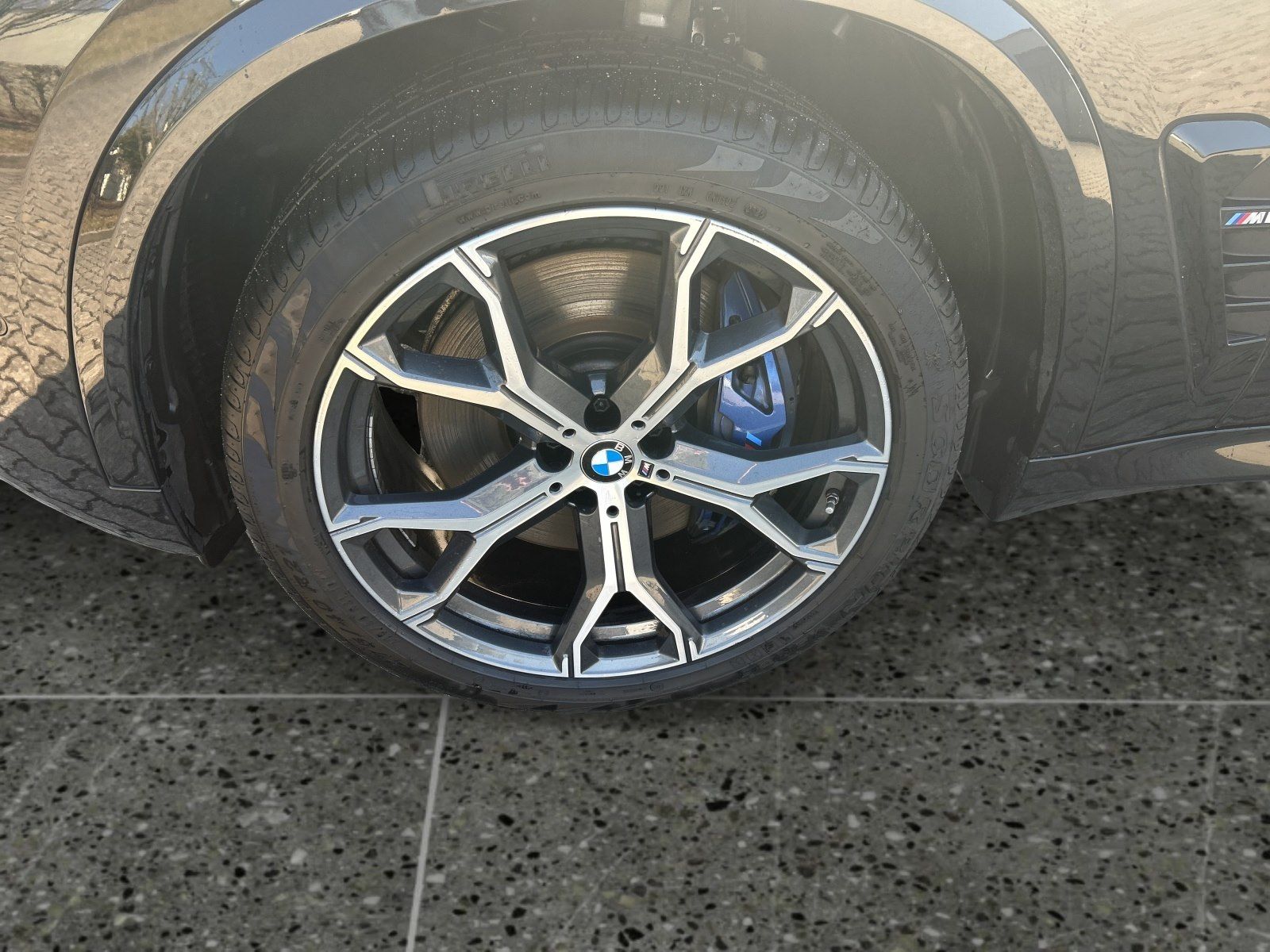 BMW X5 M60i xDrive 1000 € netto Zubehör on TOP*Luftf
