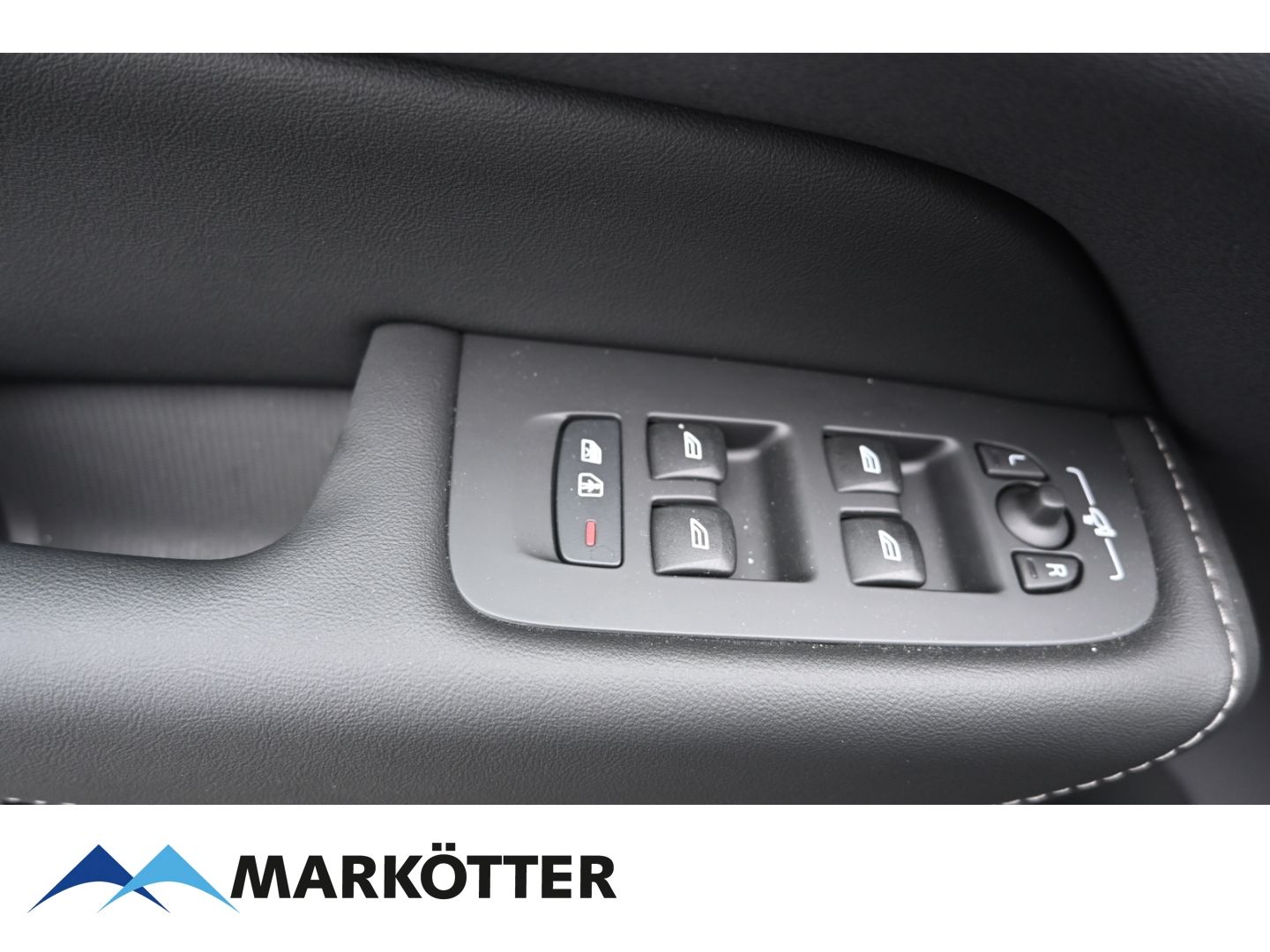 Volvo XC60 T6 AWD Plus Bright Recharge Plug-In Hybrid - Samsaru's Car Outlet