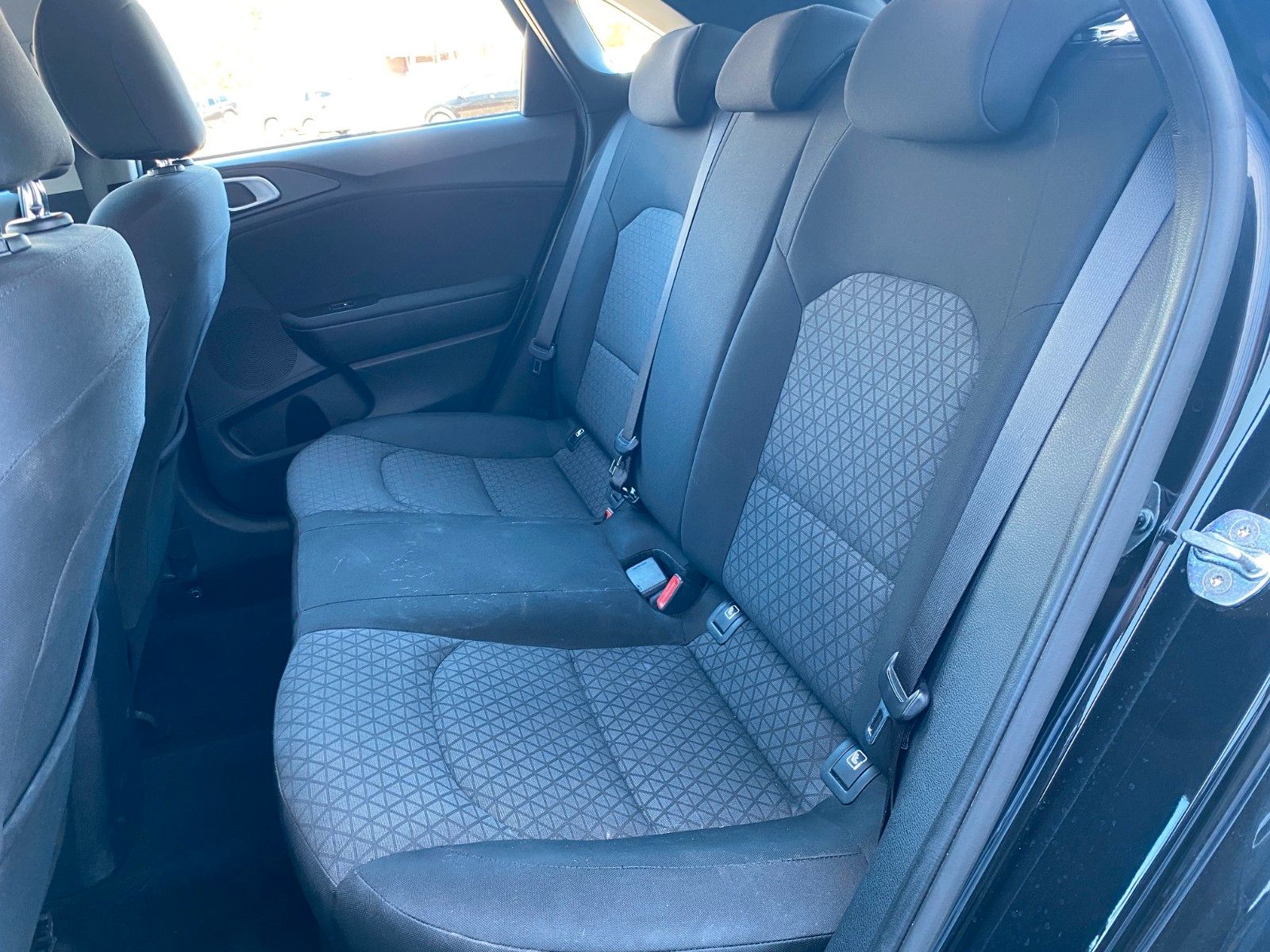 Kia Ceed 1.0 T-GDi - Samsaru's Car Outlet