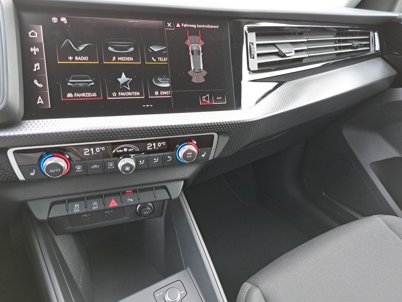 Audi A1 Sportback advanced 25 TFSI S tronic - Samsaru's Car Outlet