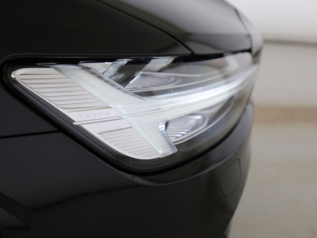 Volvo S60 B4 Plus Dark