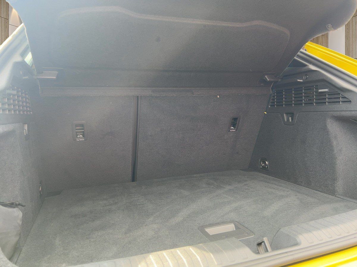 Audi A3 Sportback 35 TFSI S-Line *LED*SHZ*2-Zonen*Nav