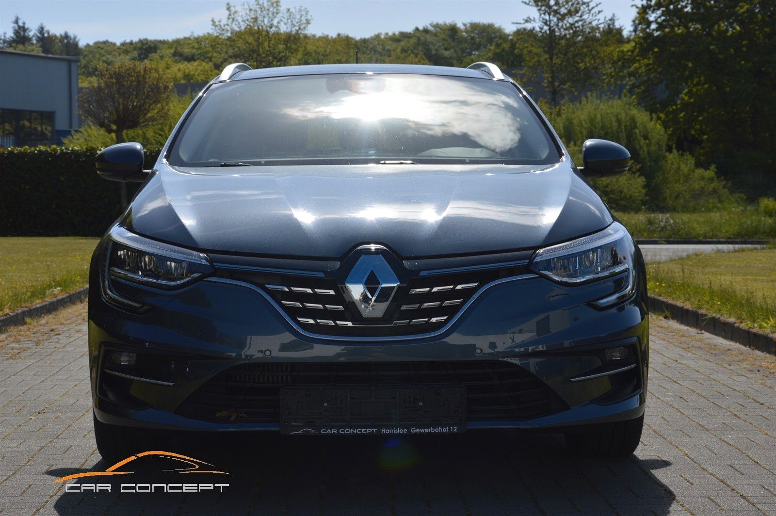 Renault Megane Grand Tour AUT Edition - Samsaru's Car Outlet