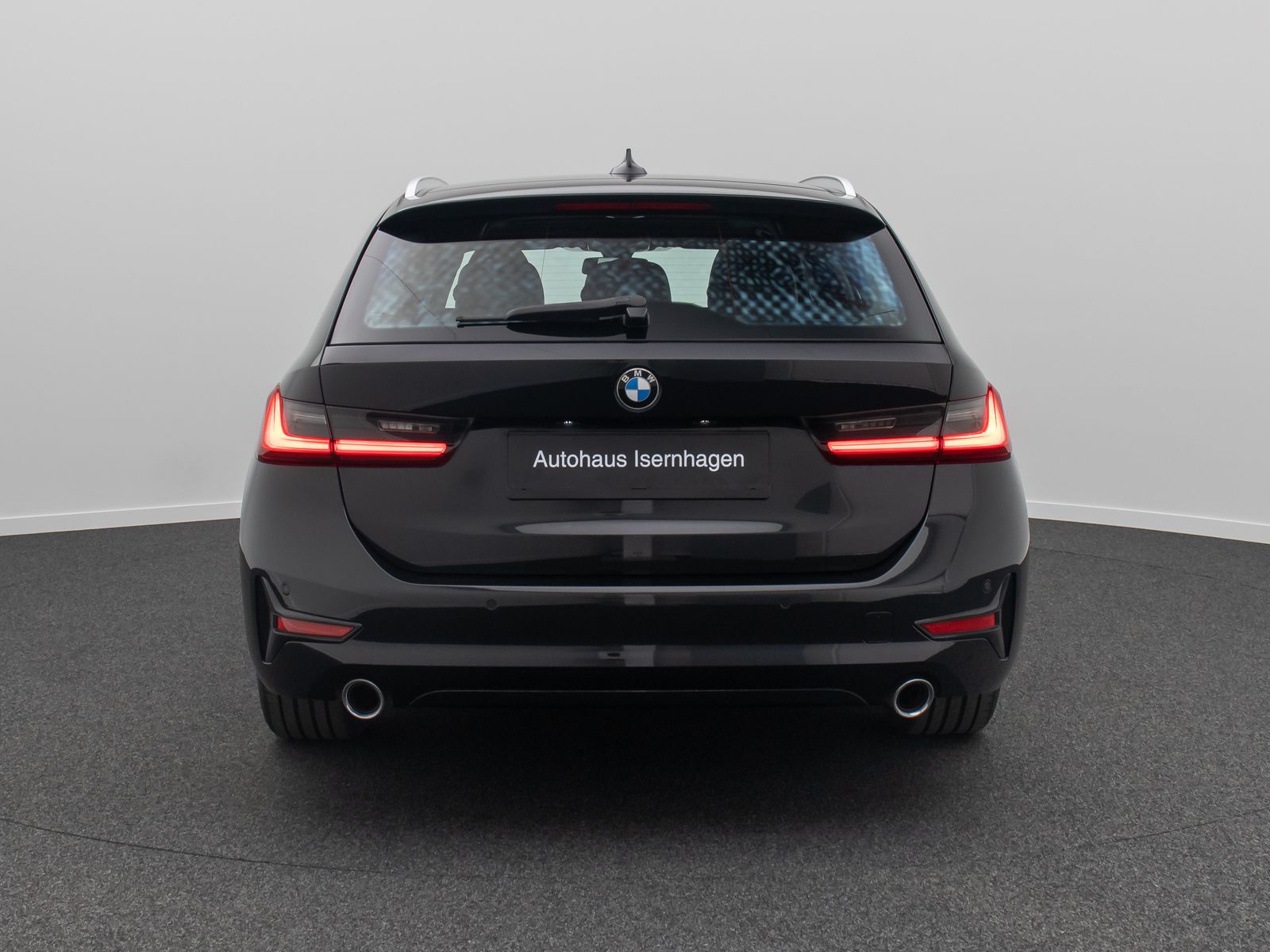 BMW 320d Sport Line - Samsaru's Car Outlet