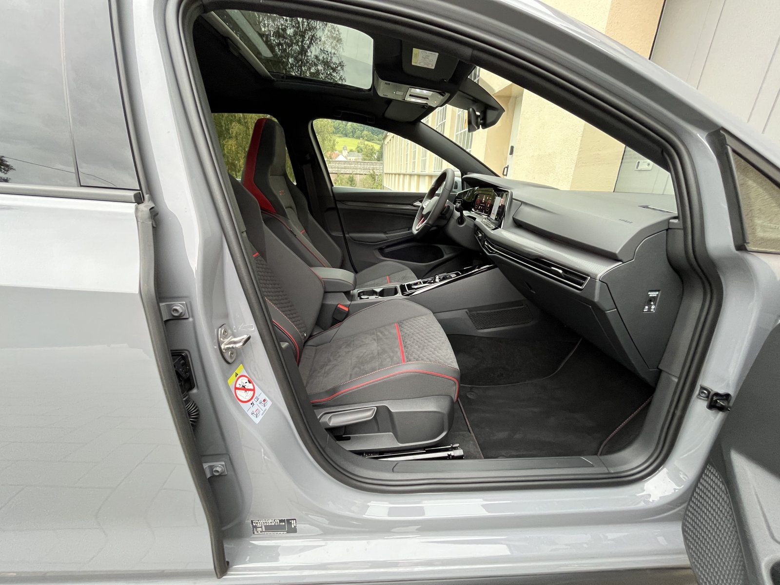Volkswagen Golf 8 VIII GTI Clubsport - Samsaru's Car Outlet