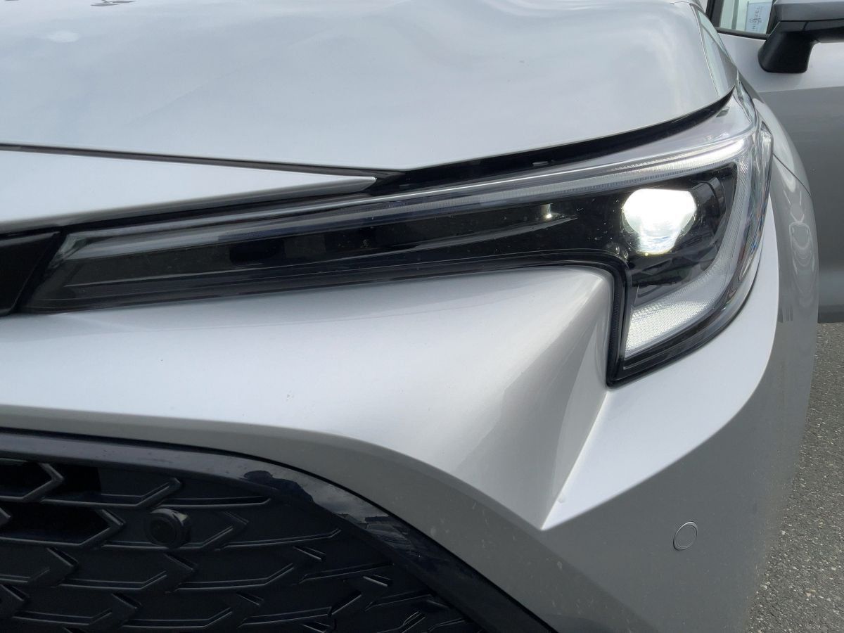 Toyota Corolla 1.8Hybrid TEAM D LED+NAV+ACC+SHZ+RFK+MFL