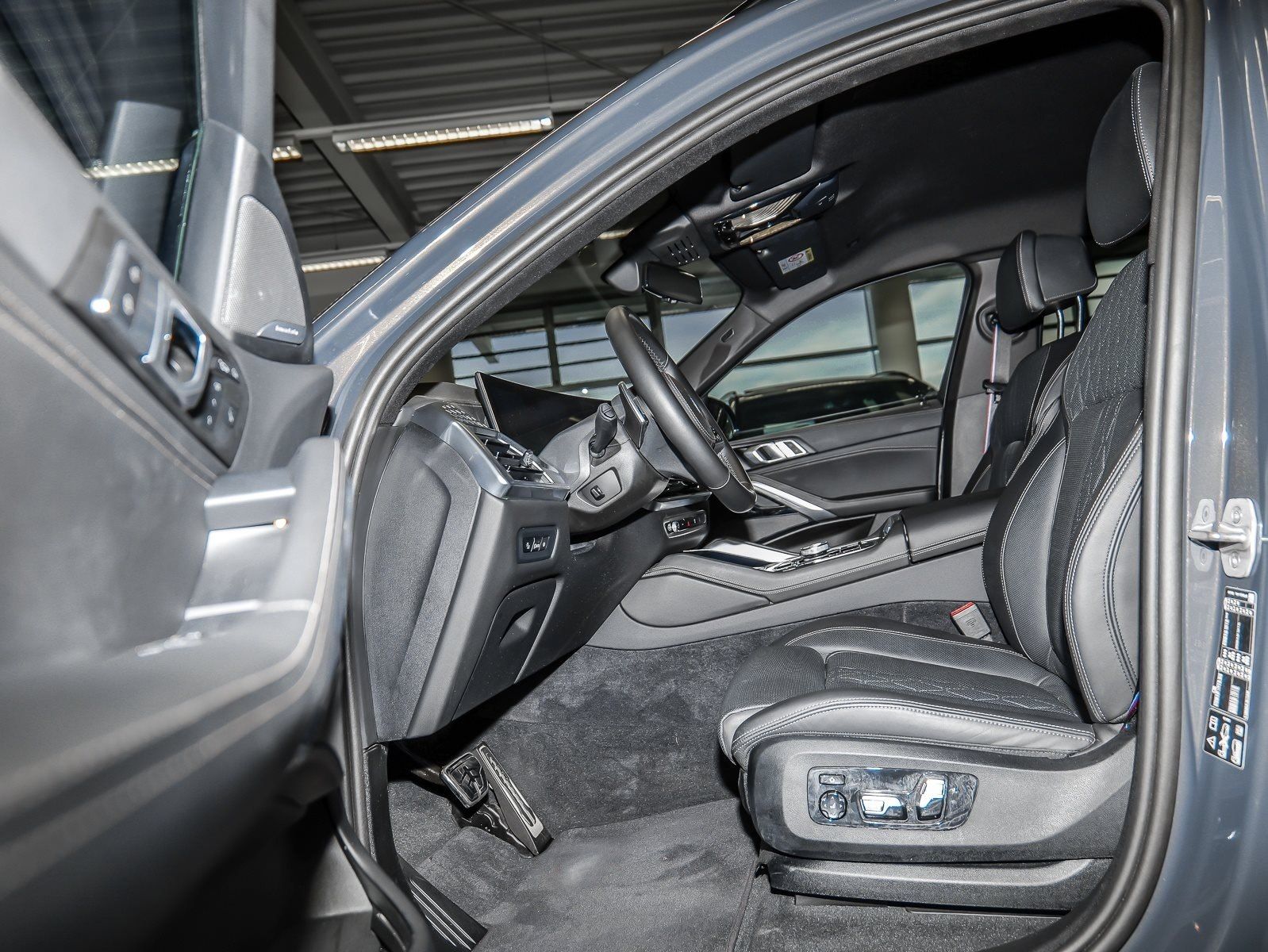 BMW X6 xDrive30d M Sport ACC AHK RFK NAVI Standh.