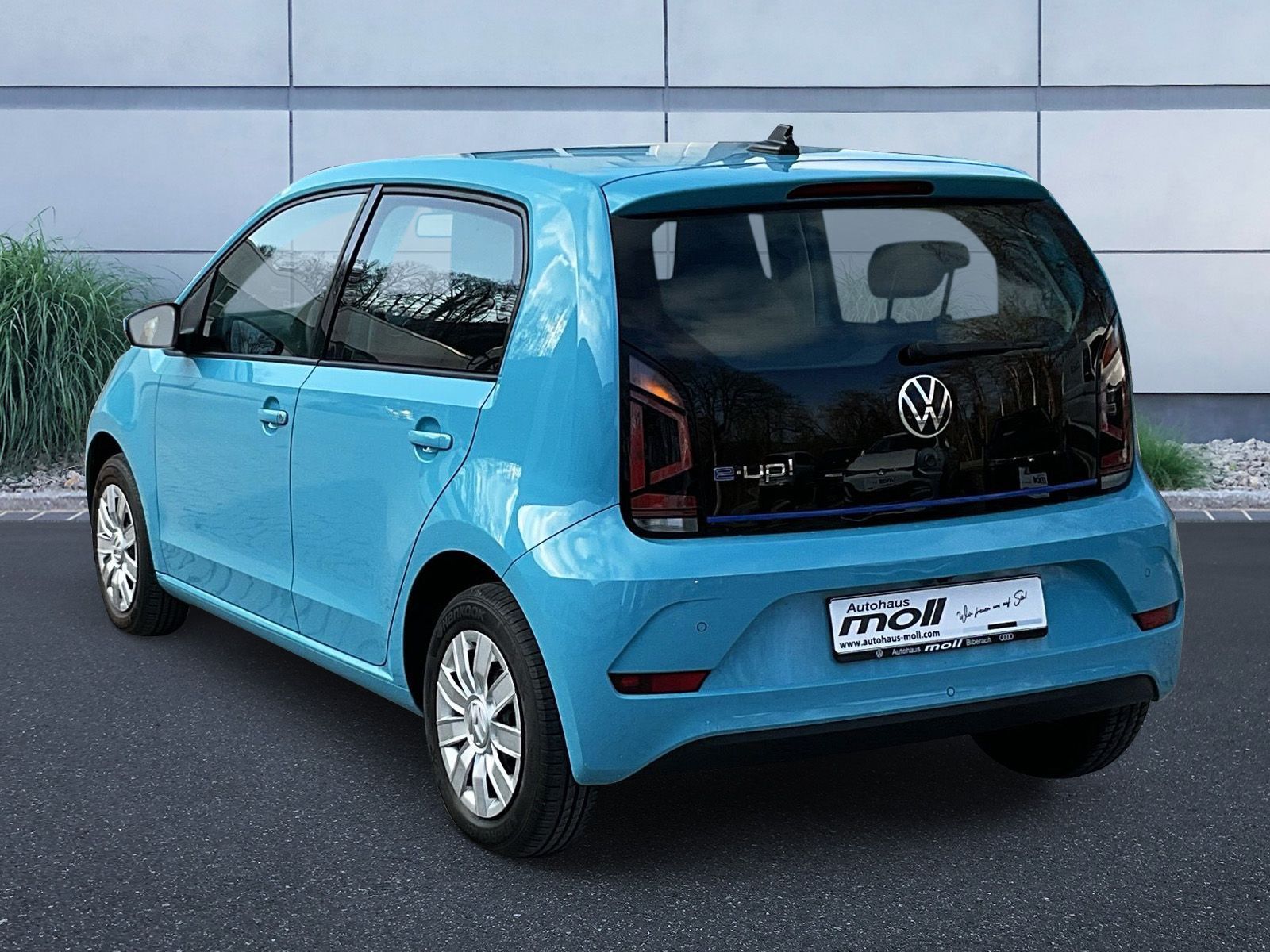 Volkswagen e-Up! Move - Samsaru's Car Outlet
