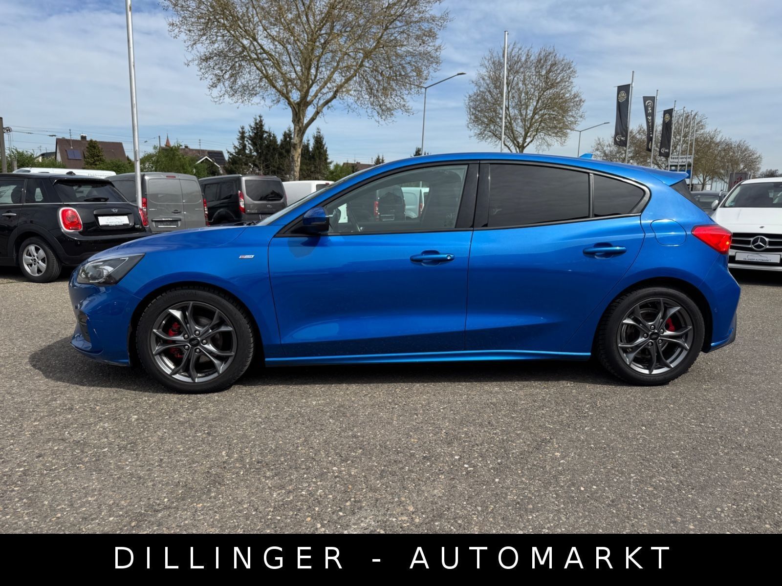 Ford Focus Lim 1.5 Eco ST-Line X - Samsaru's Car Outlet