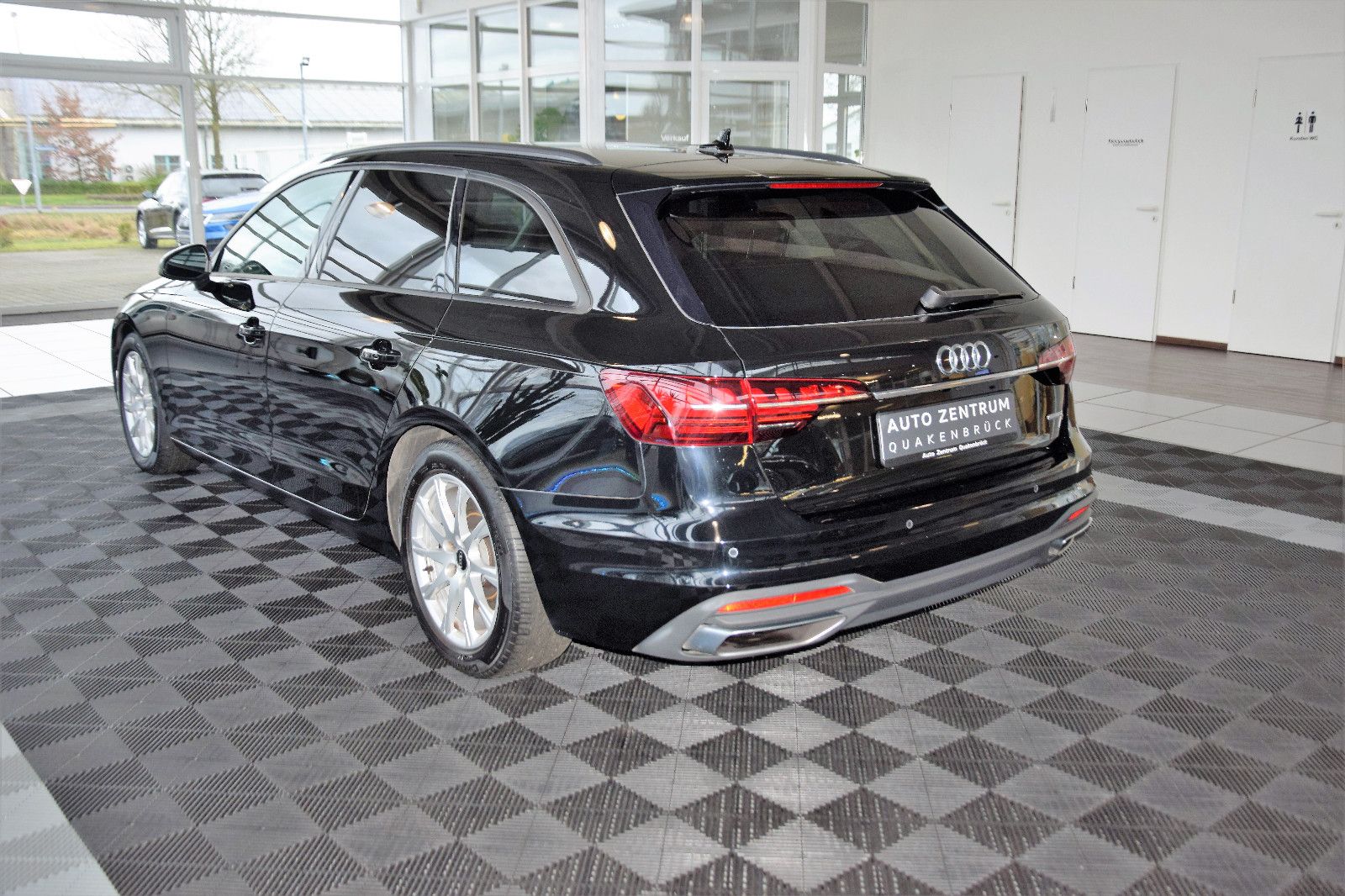 Audi A4 Av 50 TDI qu - Samsaru's Car Outlet