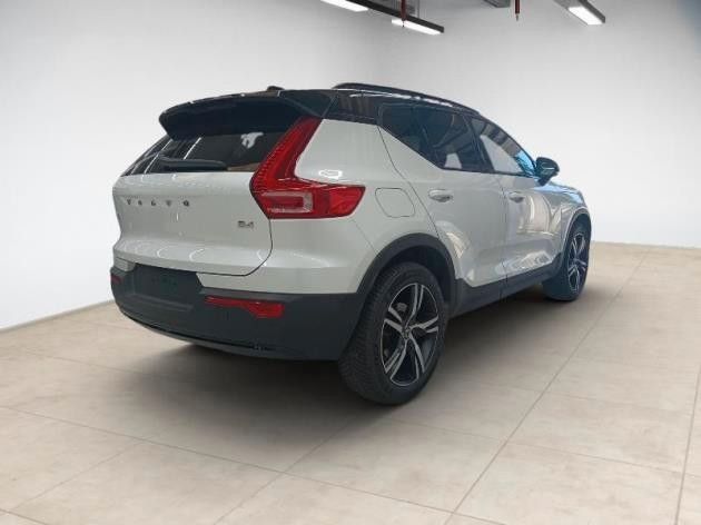 Volvo XC40 B4 R Design - Samsaru's Car Outlet