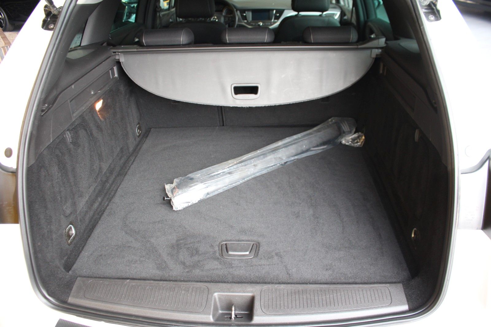 Opel Astra K Sports Tourer Business - Samsaru's Car Outlet