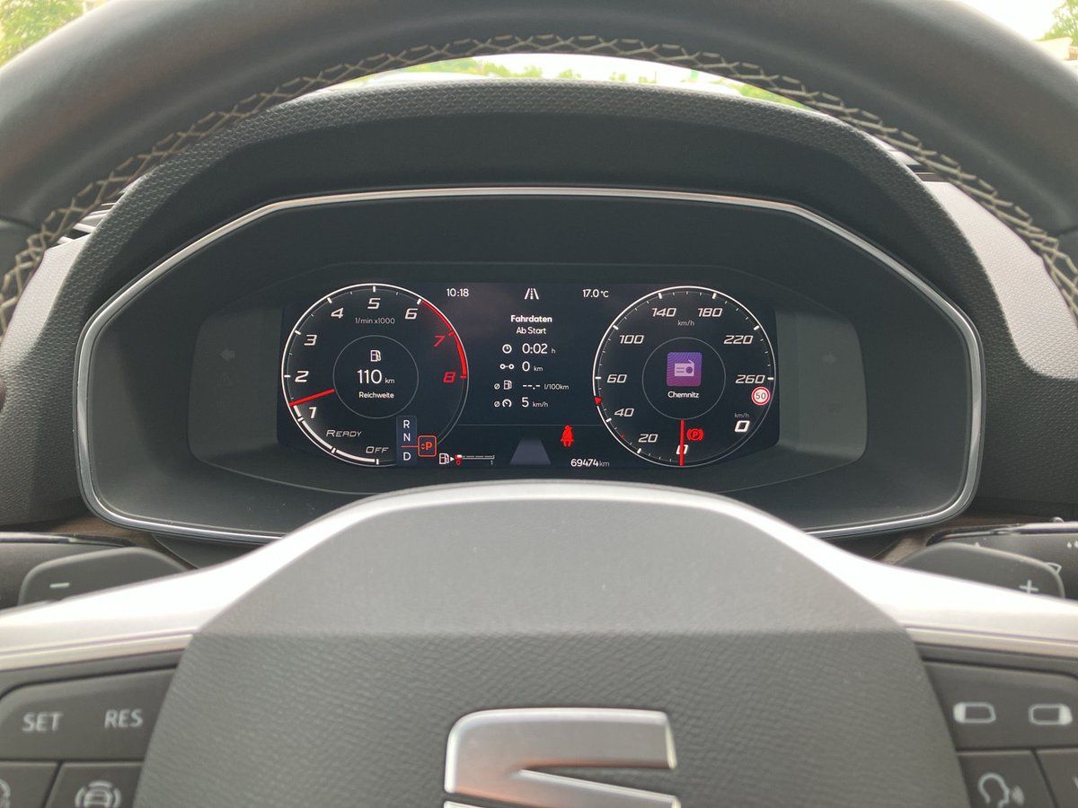 Seat Leon SPORTSTOURER XCELLENCE 1.5 eTSI DSG PANO