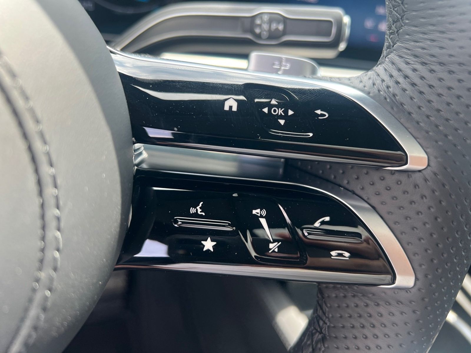 Mercedes-Benz GLE 450 d 4m AMG+Night*AHK*Pano*Mbeam*Burmester*