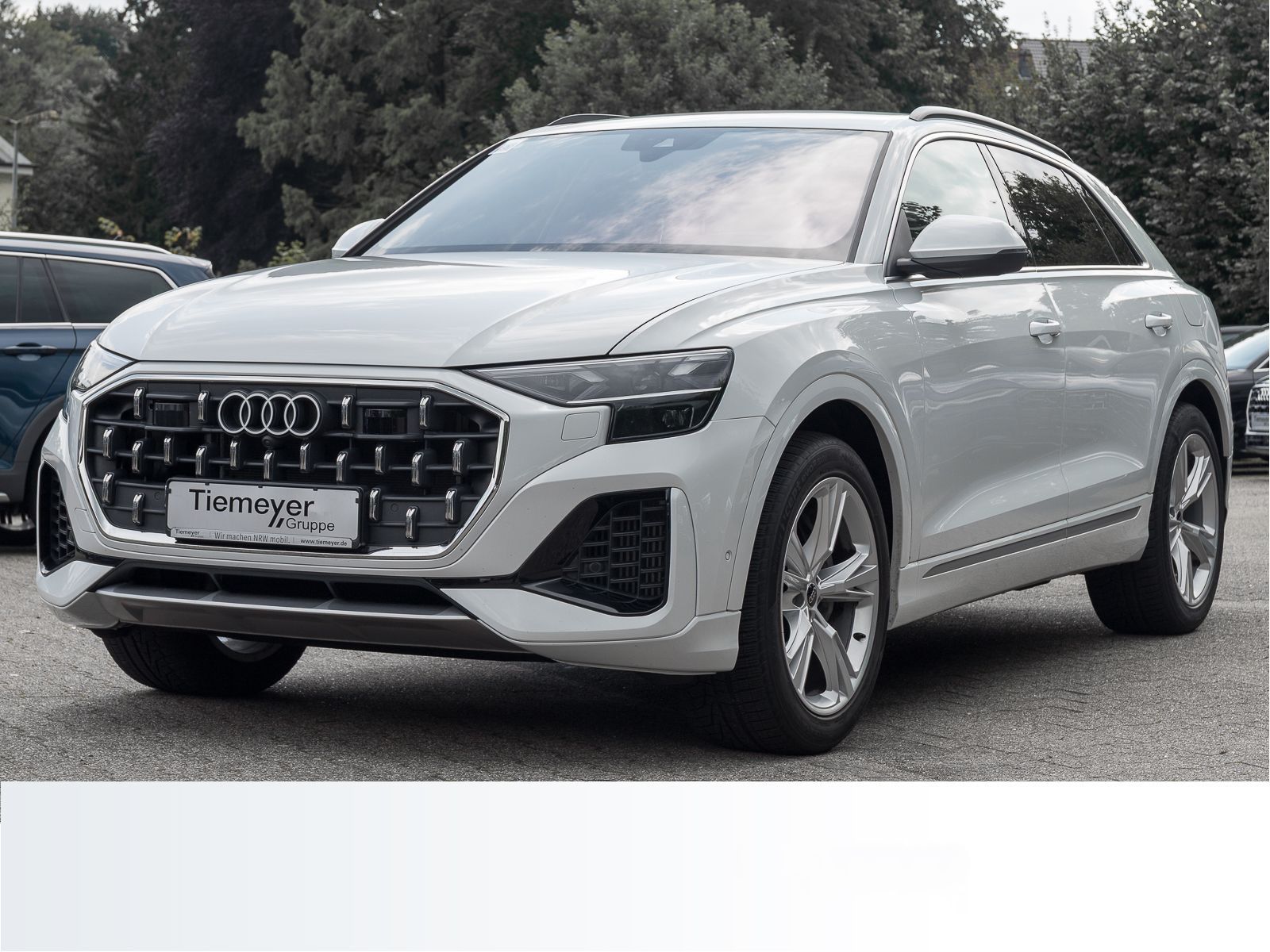 Audi Q8 55 TFSIe Q S LINE - Samsaru's Car Outlet
