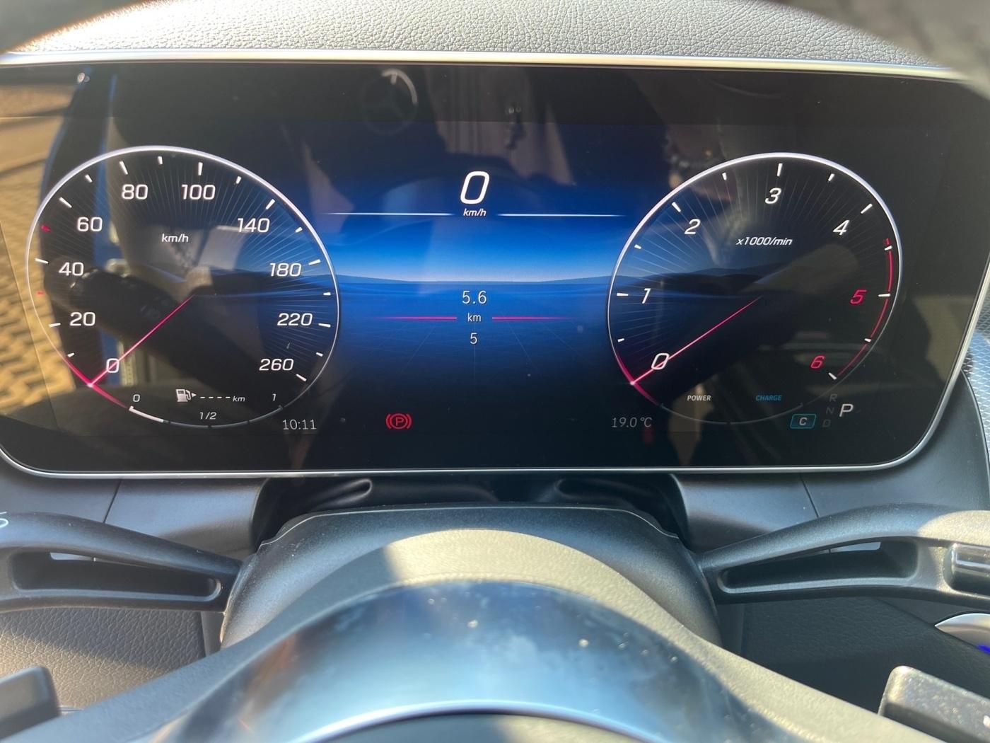 Mercedes-Benz GLC 220 d 4MATIC Avantgarde StHz*AHK*Pano*Memory