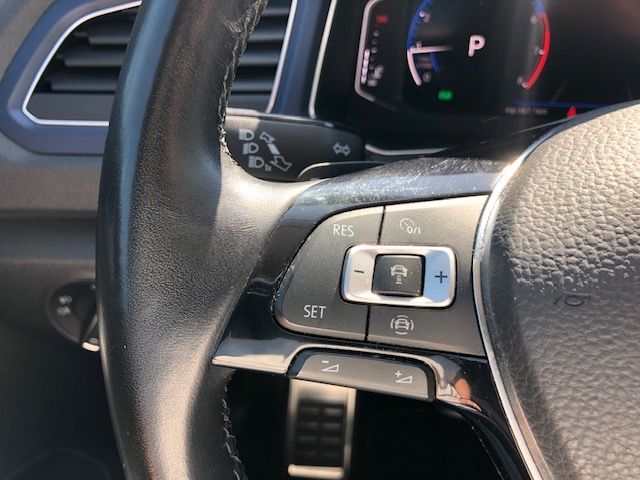 Volkswagen T-Roc R Line - Samsaru's Car Outlet
