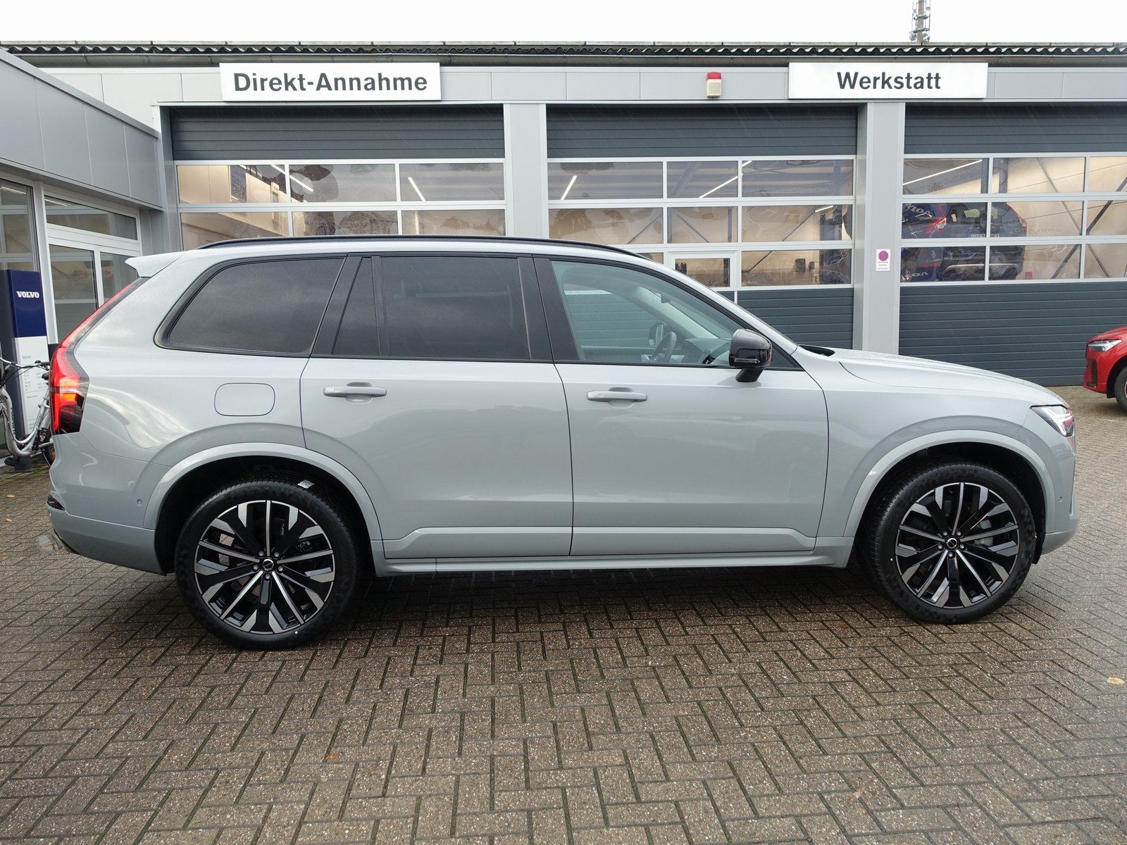 Volvo XC90 Plus Dark T8 AWD B&W/HUD/PANO/FOUR-C/360°