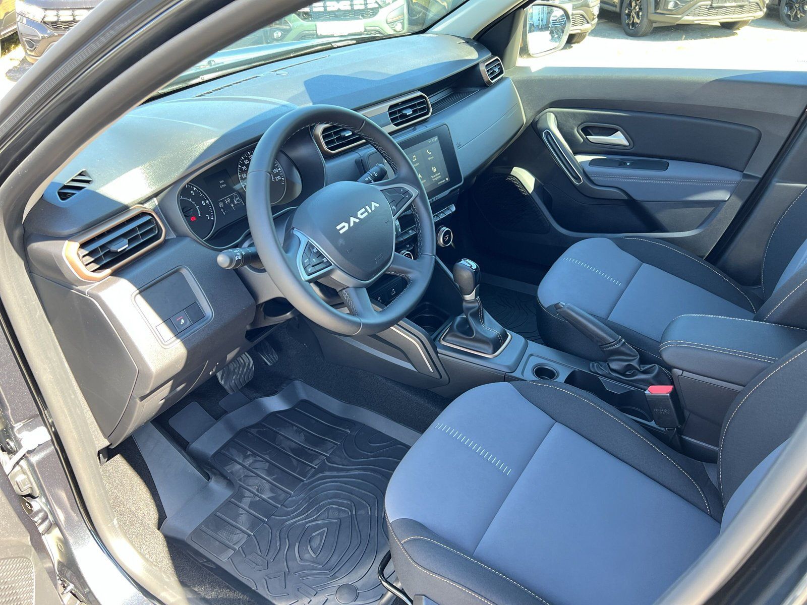 Dacia Duster TCe 150 EDC Extreme - Samsaru's Car Outlet