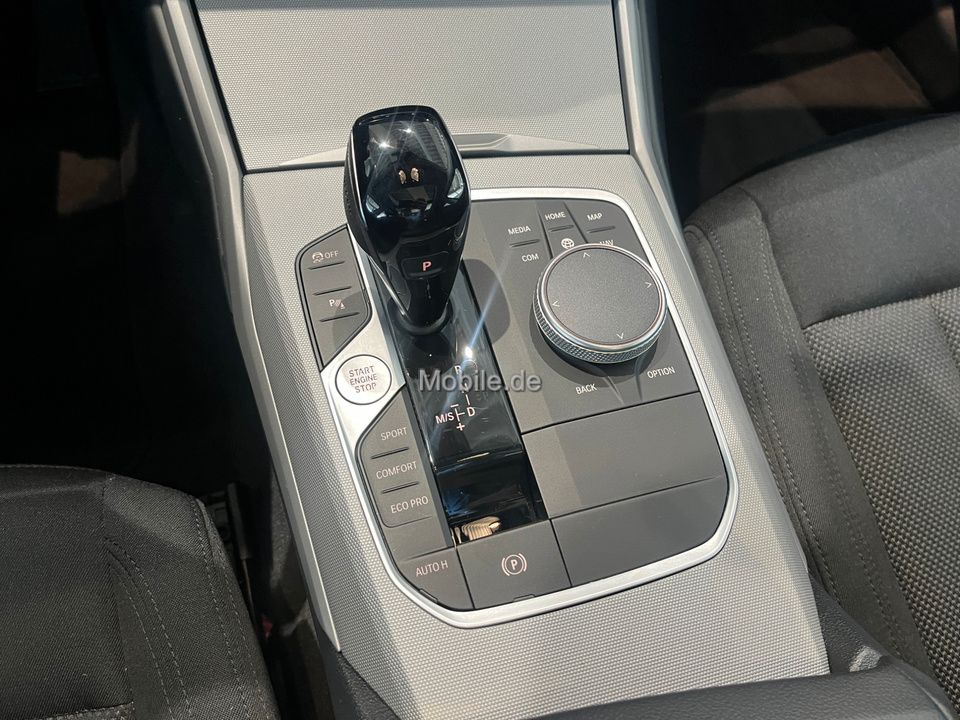 BMW 320d Touring Automatik Innovationsp. - Samsaru's Car Outlet