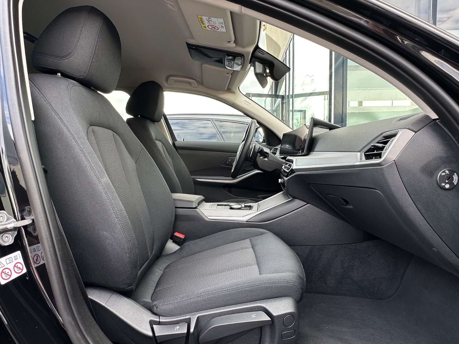 BMW 320 d xDrive Touring M Sport - Samsaru's Car Outlet