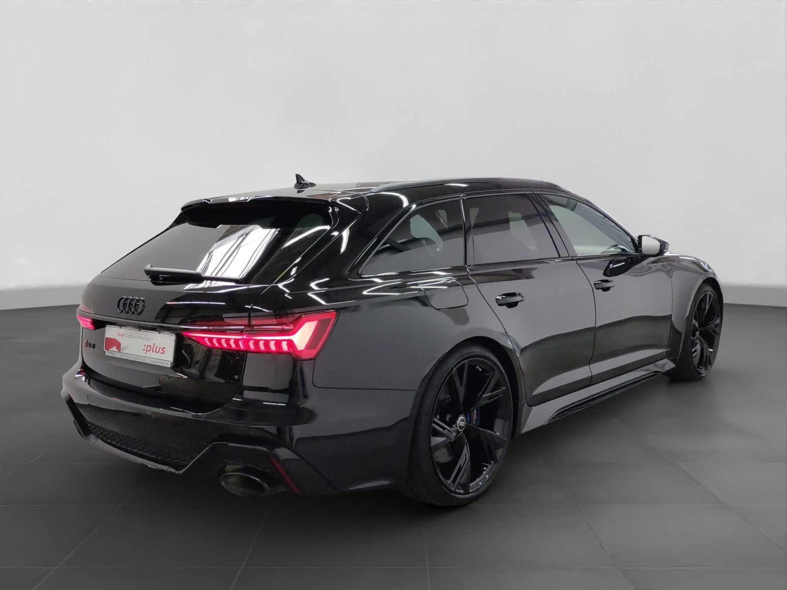 Audi RS6 Avant TFSI Q LM22 PANO HuD 305km/h