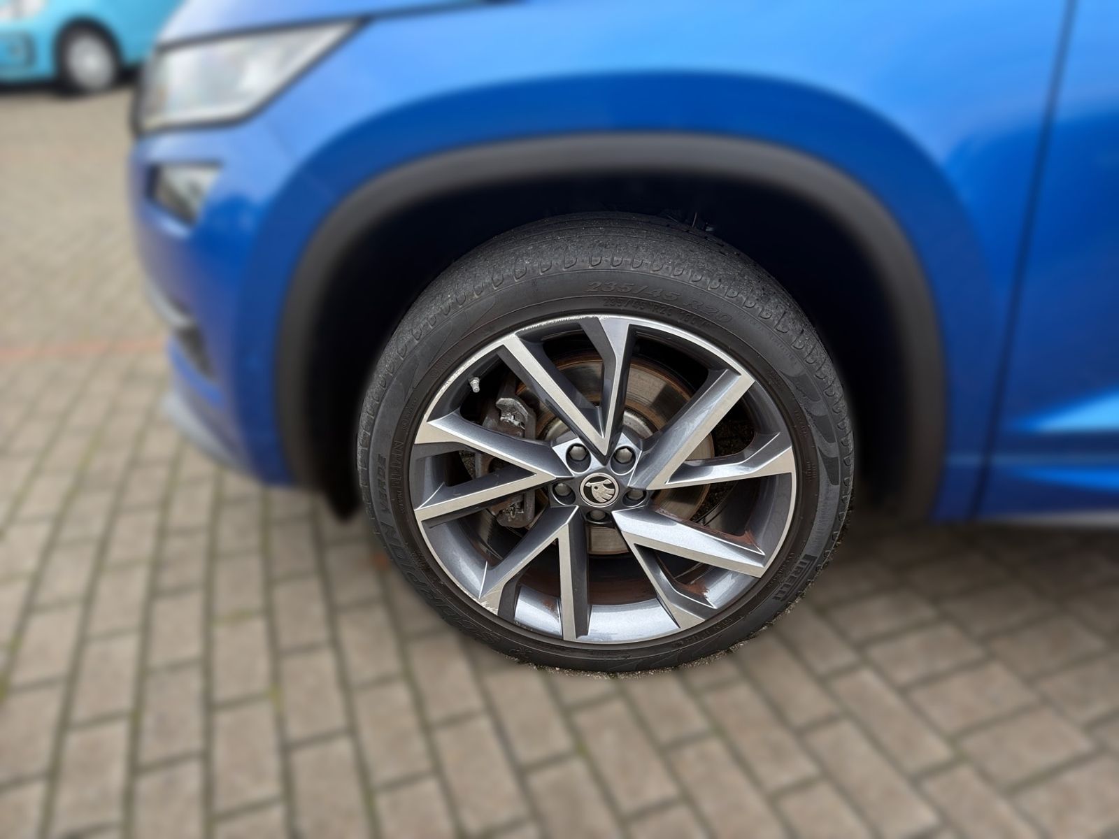 Skoda Kodiaq 2.0 TDI DSG 4x4 SPORTLINE *AHK *LED *ACC