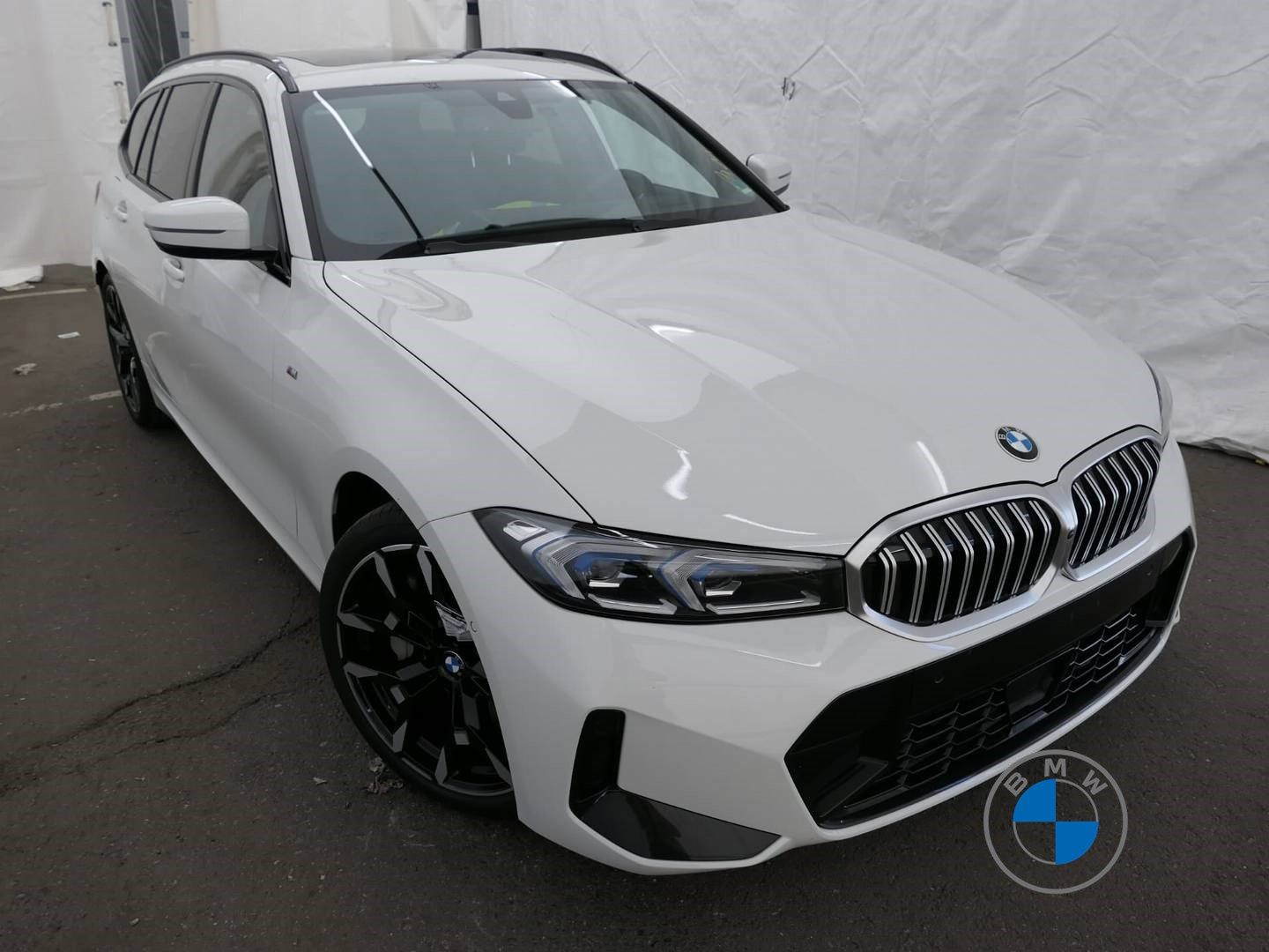 BMW 330i xDrive Touring M Sport 19" AHK Pano HIFI