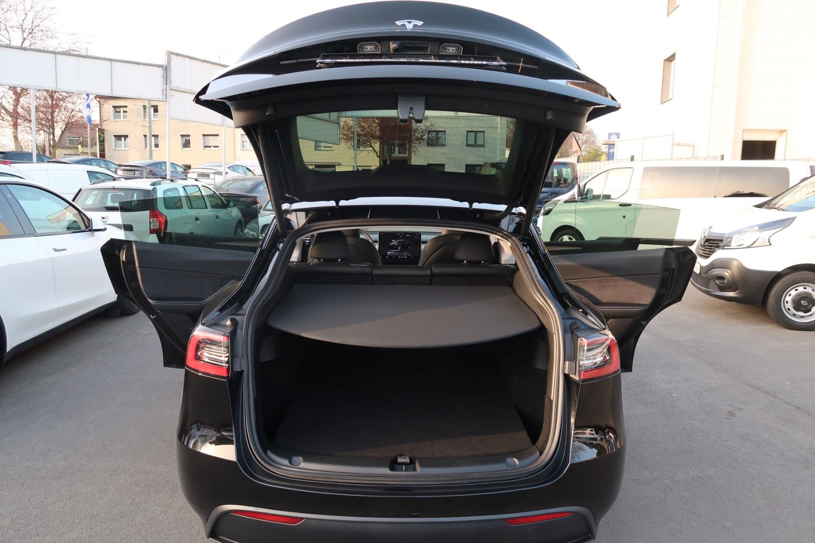 Tesla Model Y Long Range Dual AWD # AHK # black #MWST.