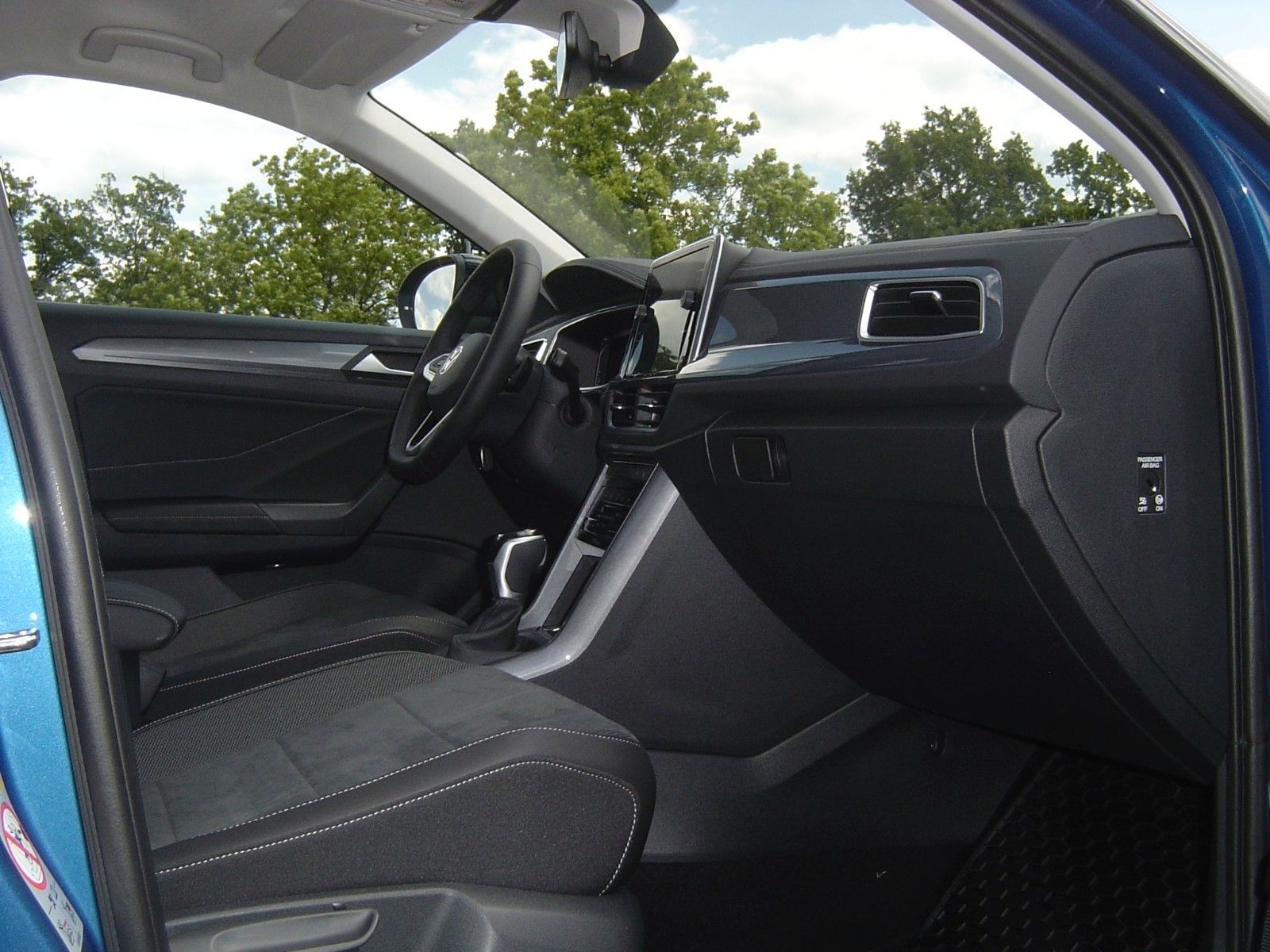 Volkswagen T-Roc 1.5 TSI OPF DSG Style - Samsaru's Car Outlet