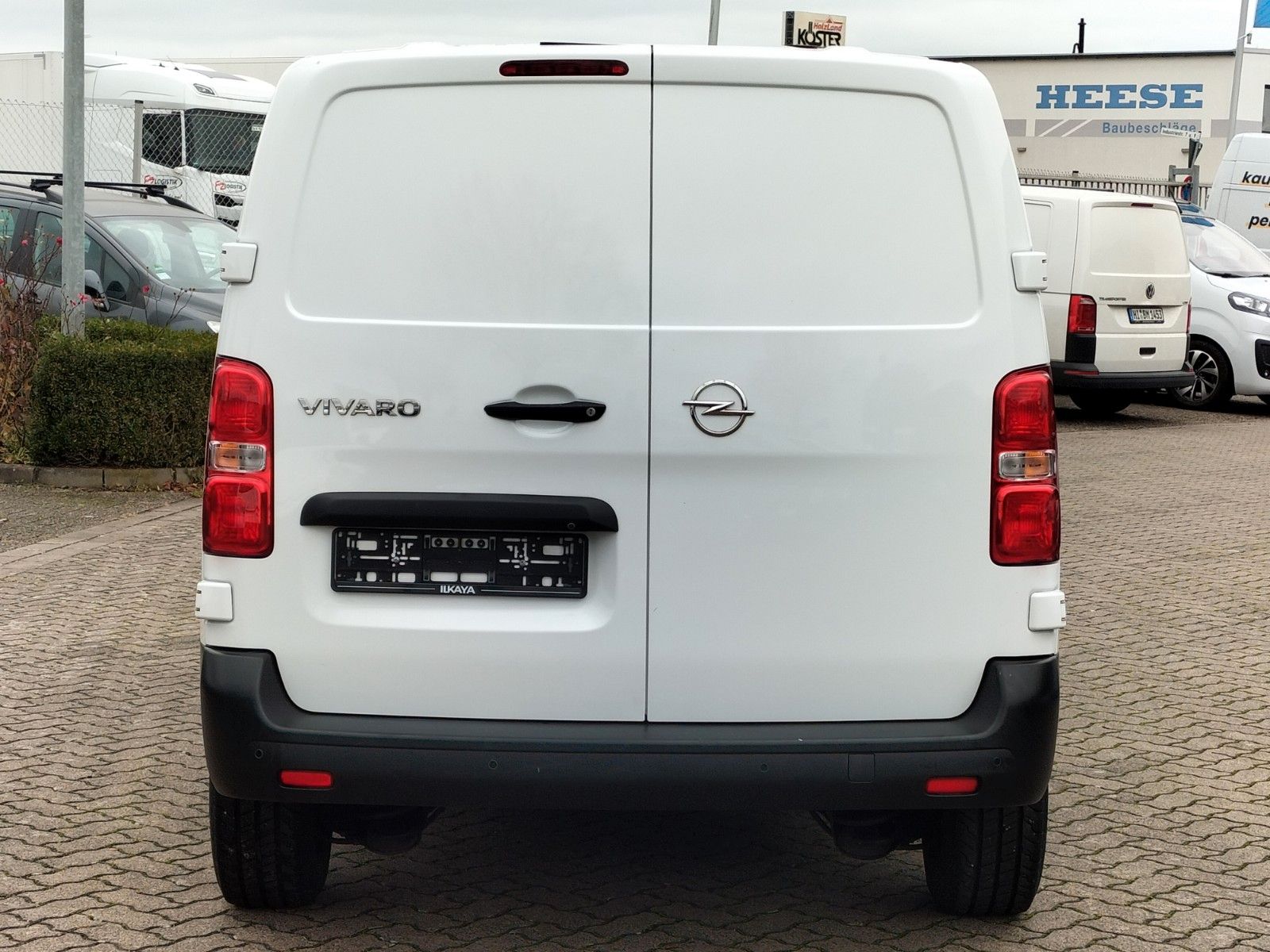 Opel Vivaro Kasten Edition M - Samsaru's Car Outlet