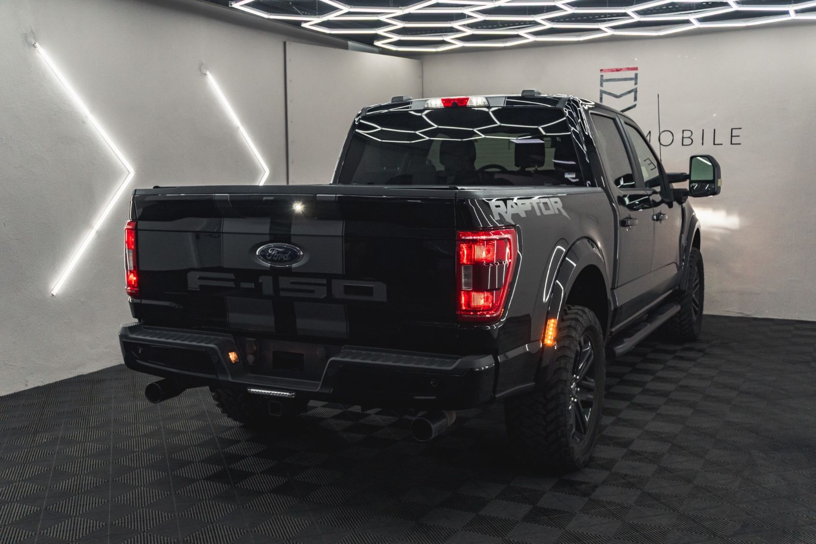 Ford F 150 RAPTOR - Samsaru's Car Outlet
