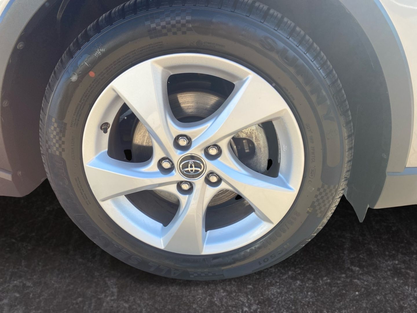 Toyota C-HR 1.8 Hybrid Flow - Samsaru's Car Outlet