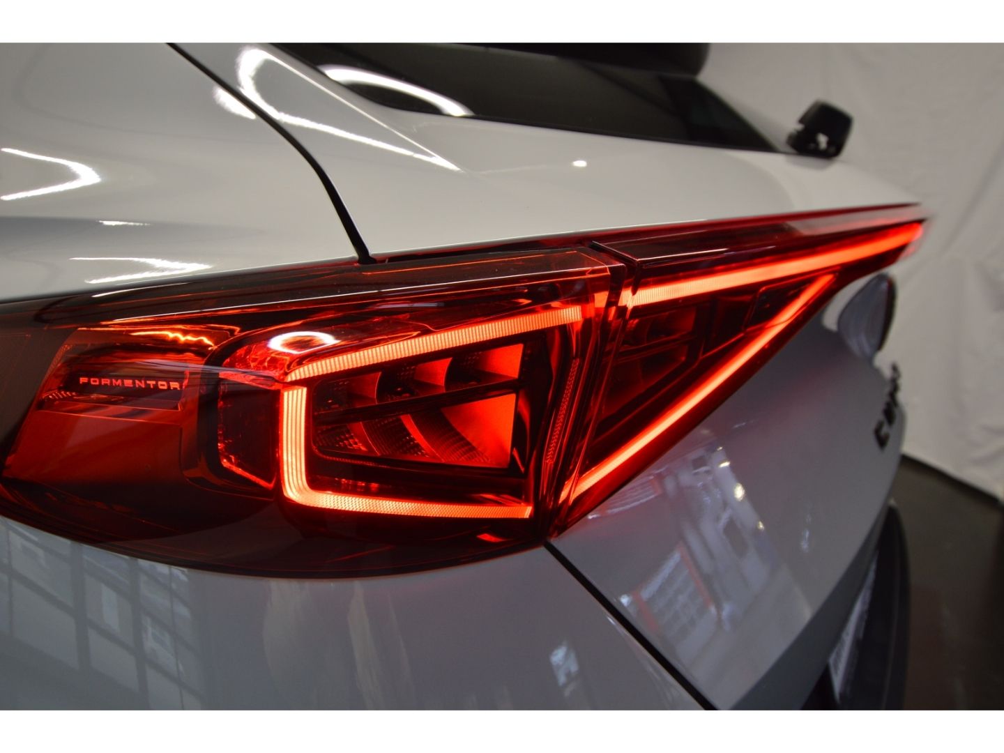 Cupra Formentor VZ e-HYBRID - Samsaru's Car Outlet