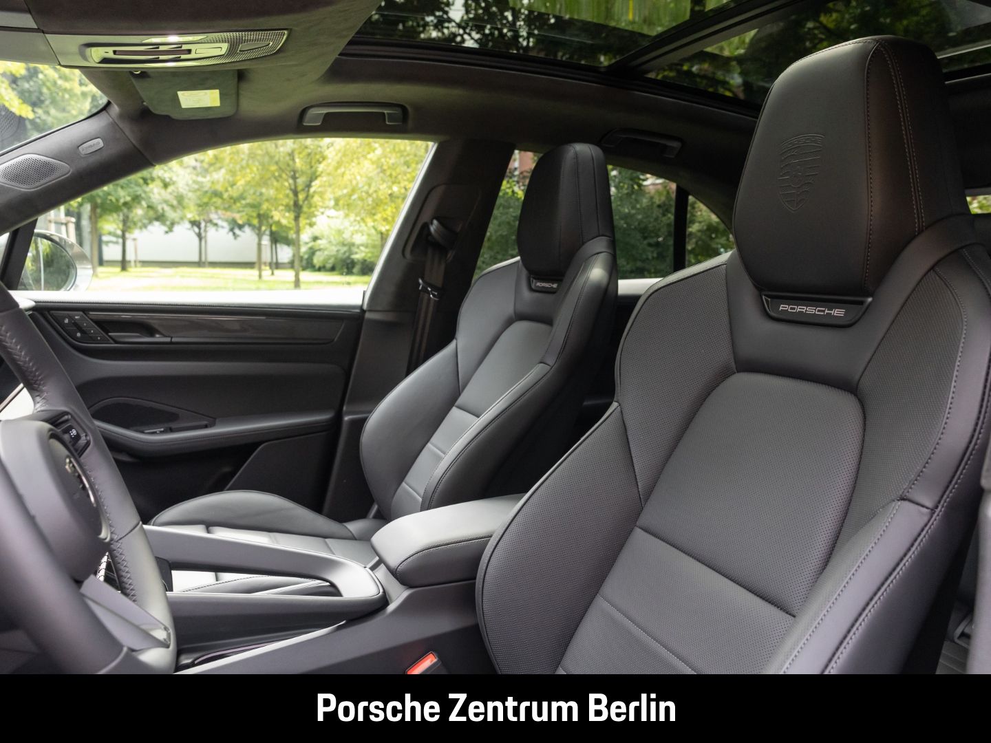 Porsche Macan Turbo Burmester Rückfahrkamera Panorama