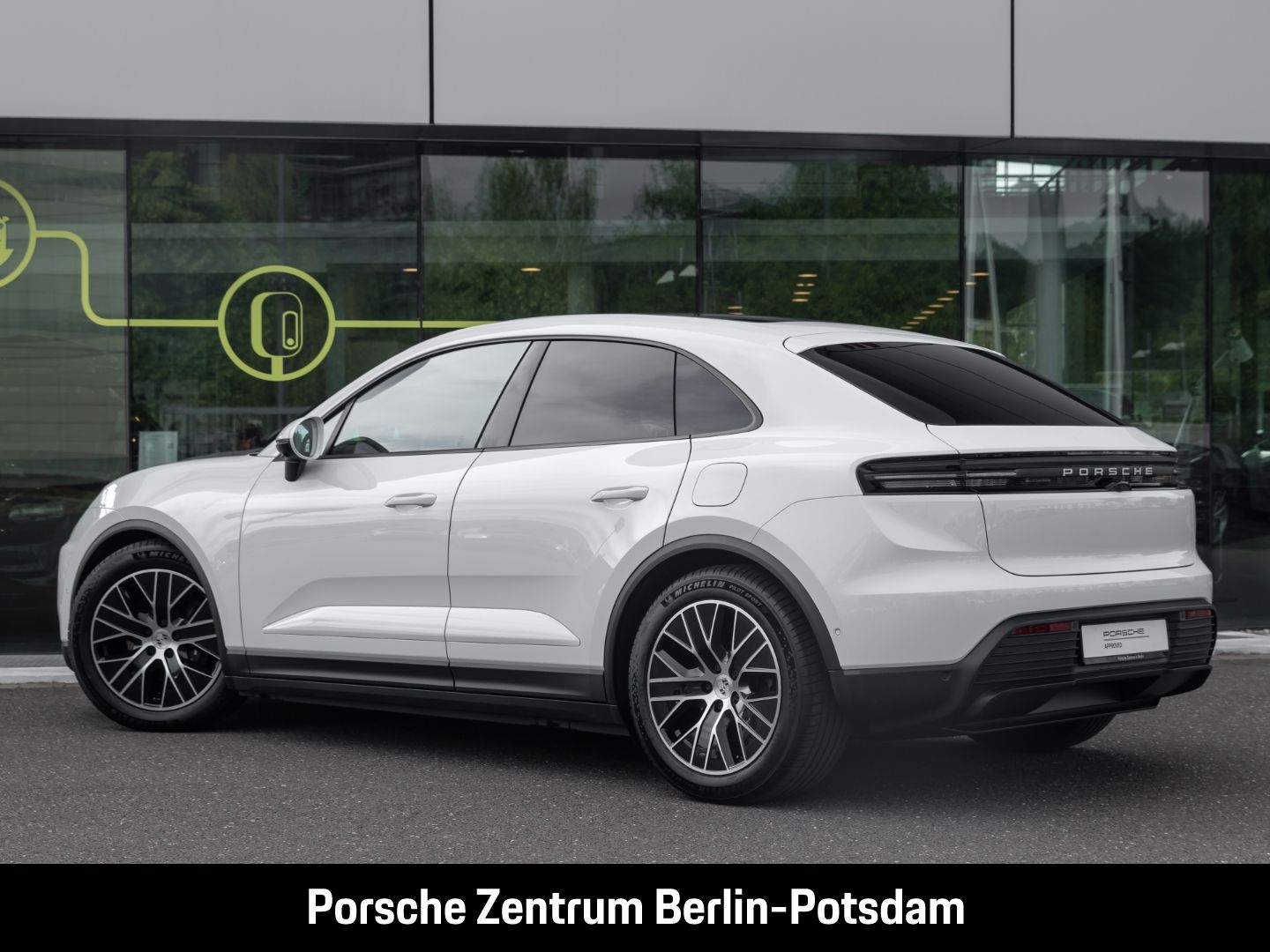 Porsche Macan BOSE Panorama Surround-View Luftfederung