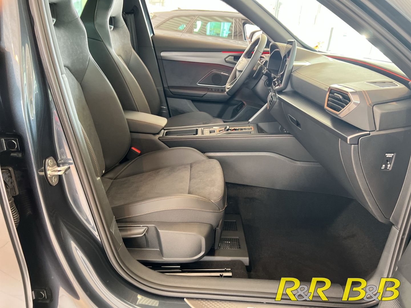 Cupra Formentor VZ 2.0 TSI DSG AT AWD NAVI+SHZ+CARPLAY