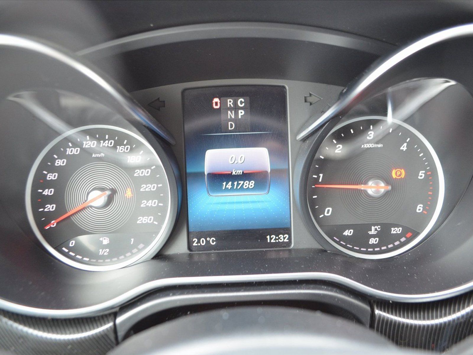 Mercedes-Benz V 220 d 4M EDITION - Samsaru's Car Outlet