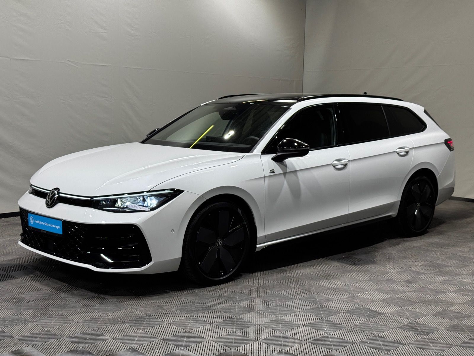 Volkswagen Passat Variant R-Line Signature 2.0 TDI DSG 4M